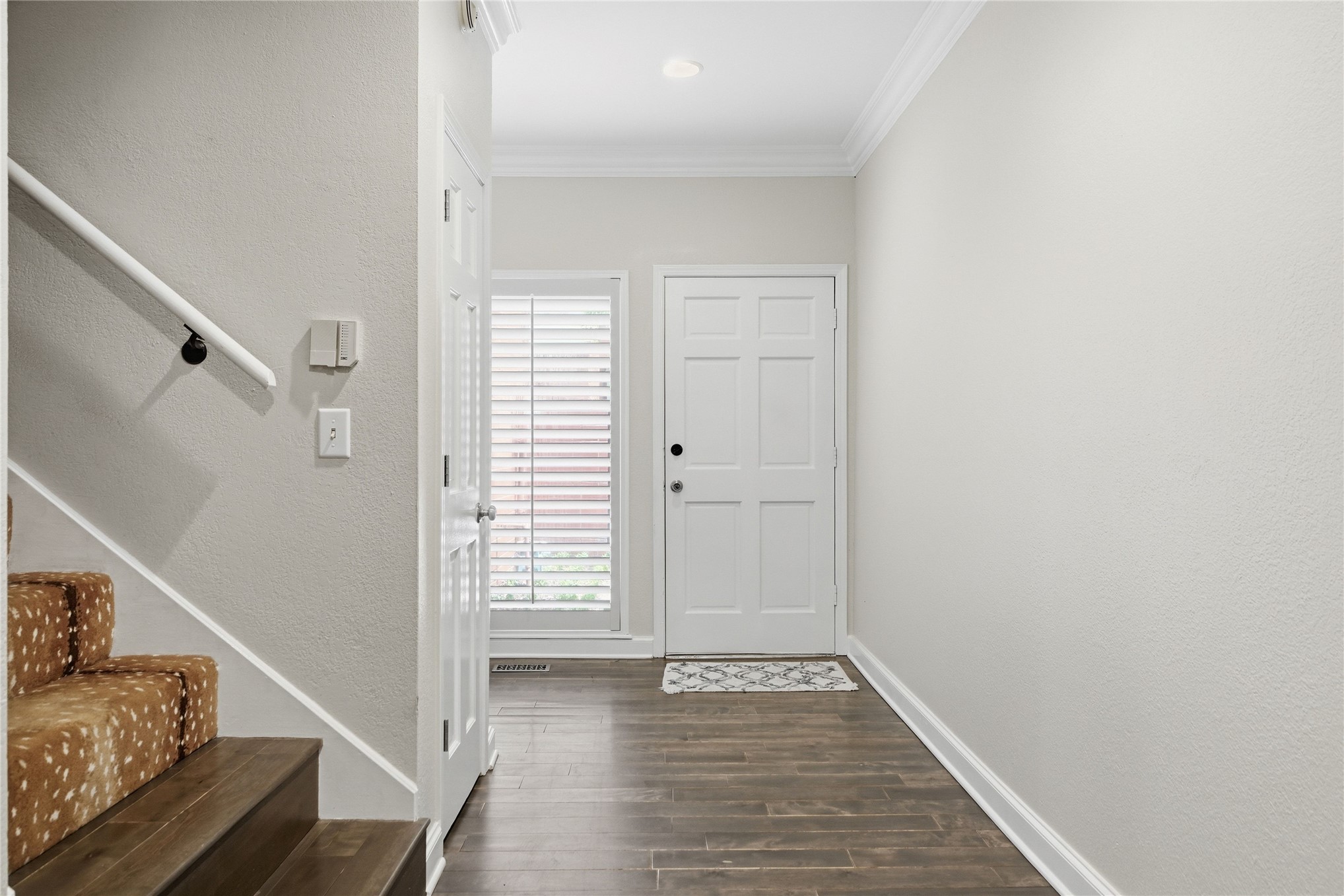 36 Woodward Boulevard 200-17 Property Photo 8