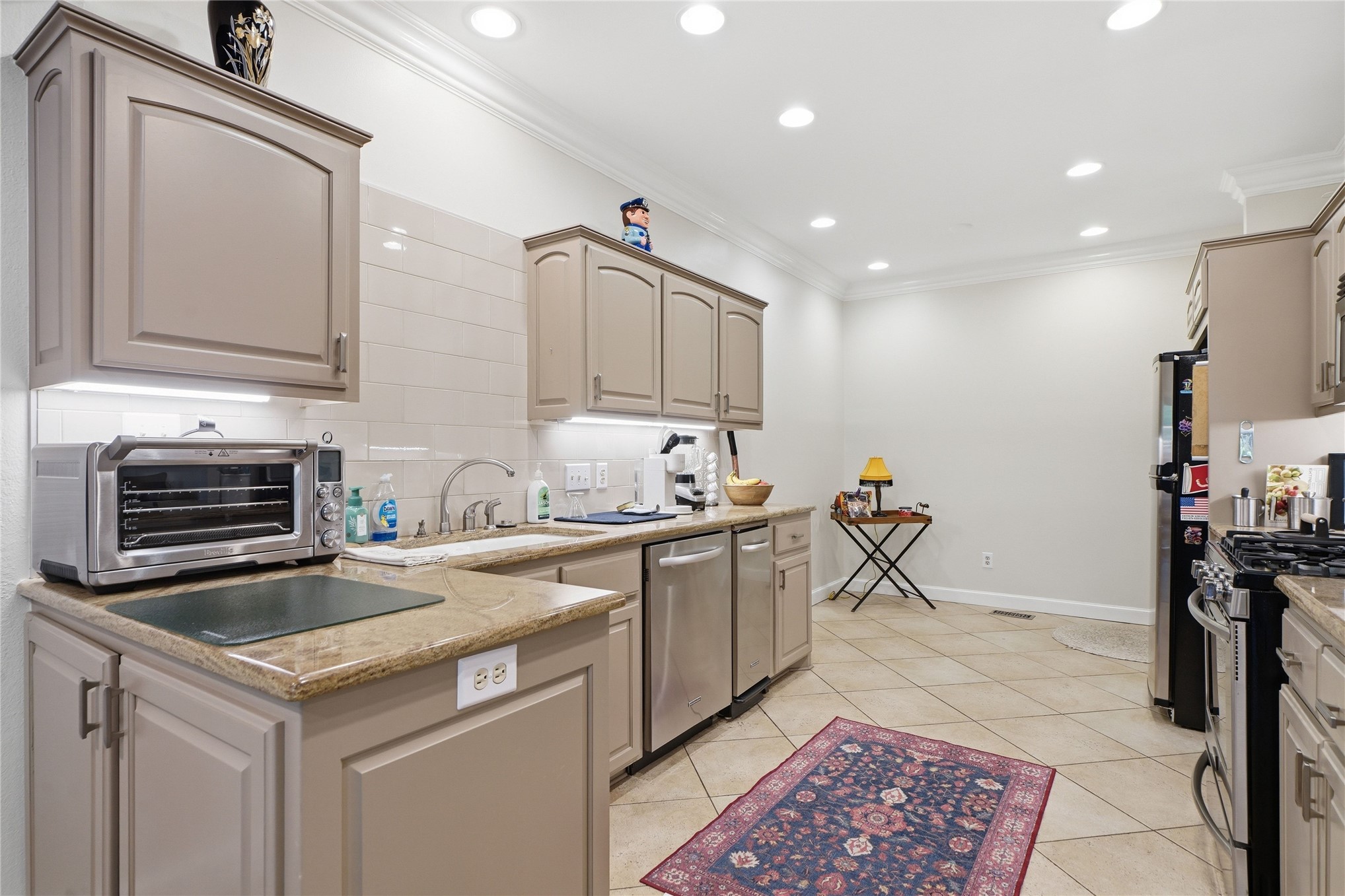 36 Woodward Boulevard 200-17 Property Photo 23
