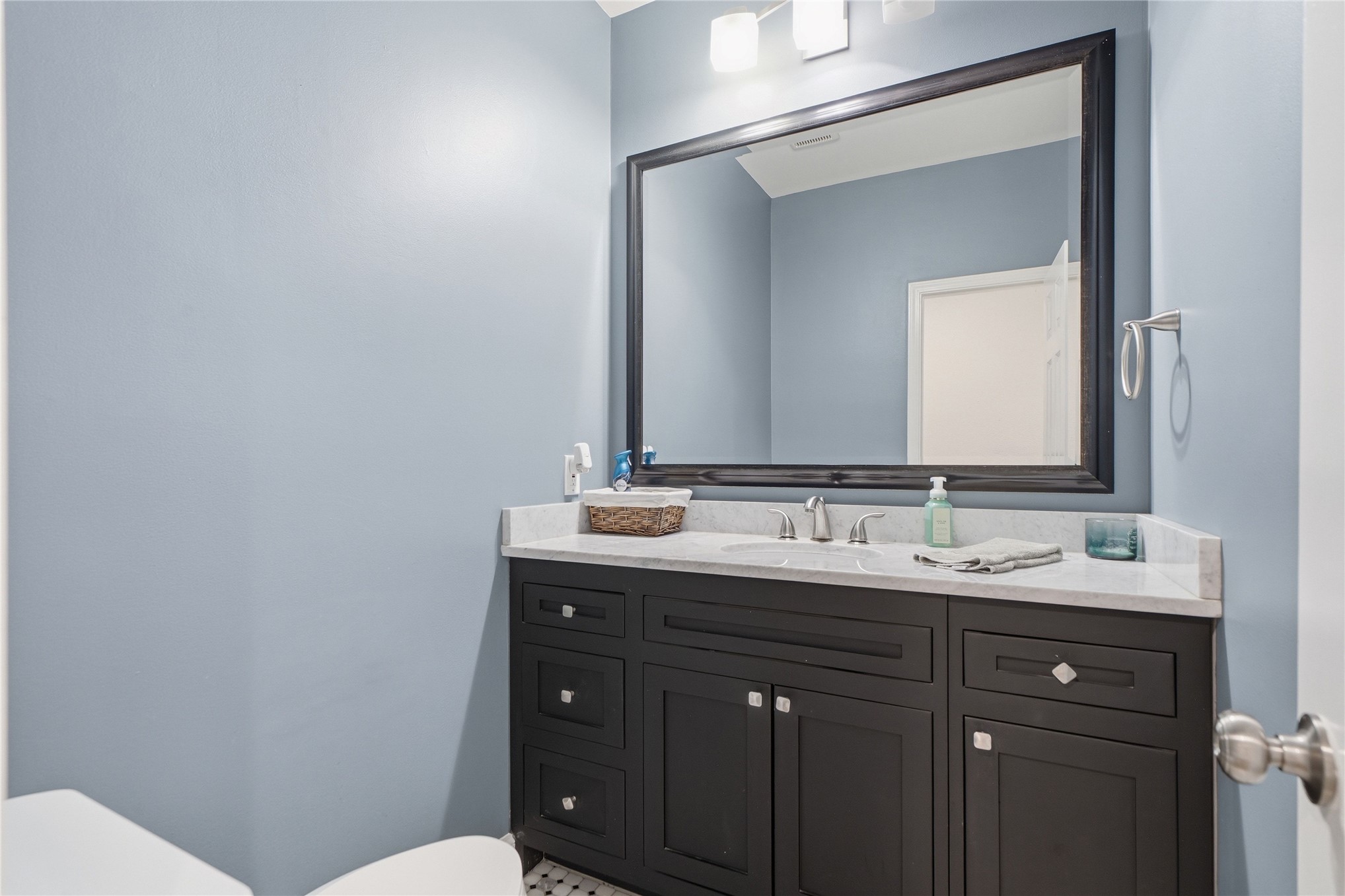 36 Woodward Boulevard 200-17 Property Photo 25