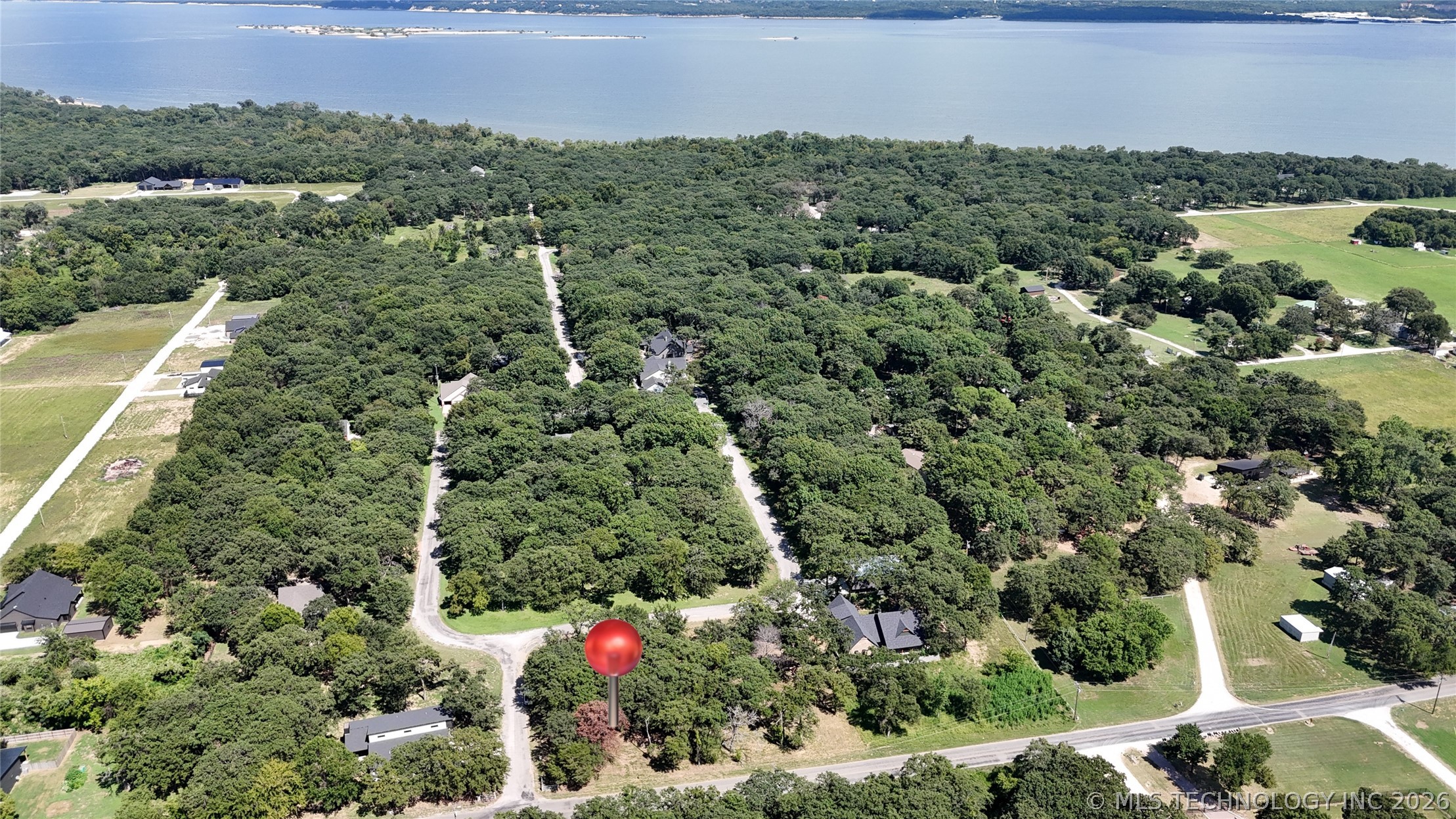 11989 Woodland Circle Property Photo 6