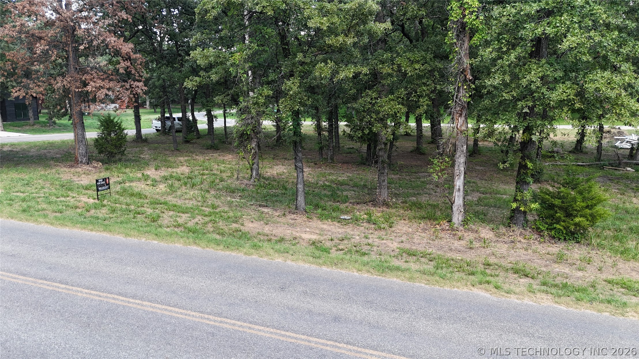 11989 Woodland Circle Property Photo 7