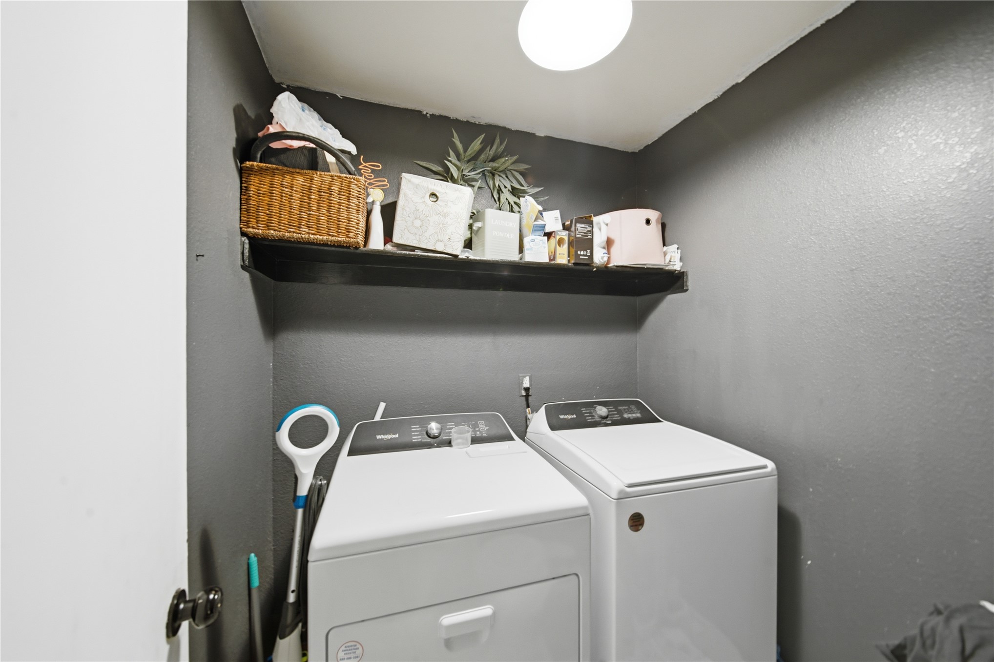 2500 W Kent Street Property Photo 24