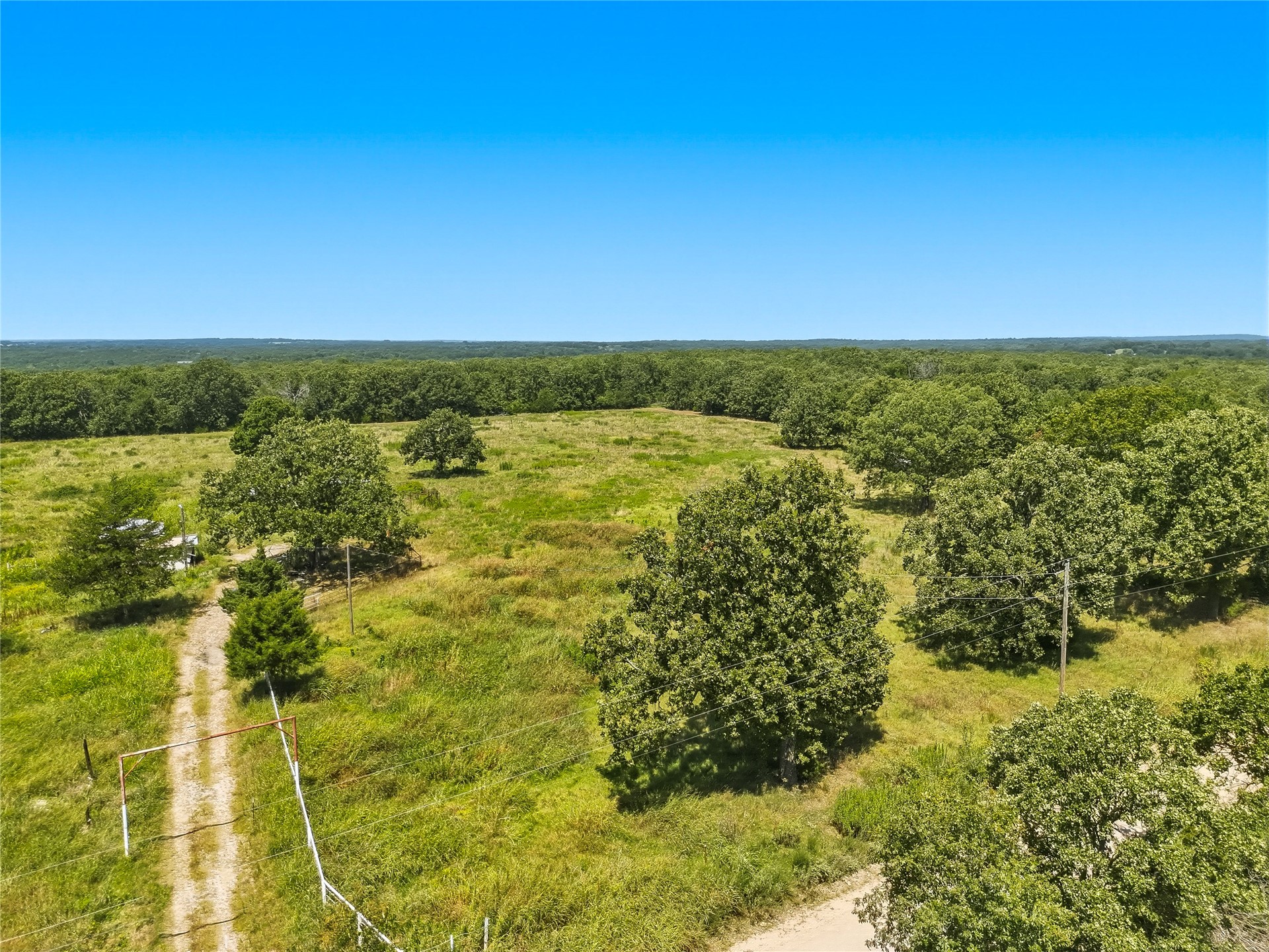 8897 N 490 Property Photo 25
