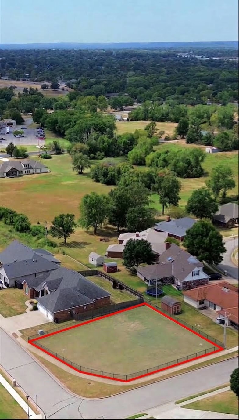 219 Beecher Property Photo 5