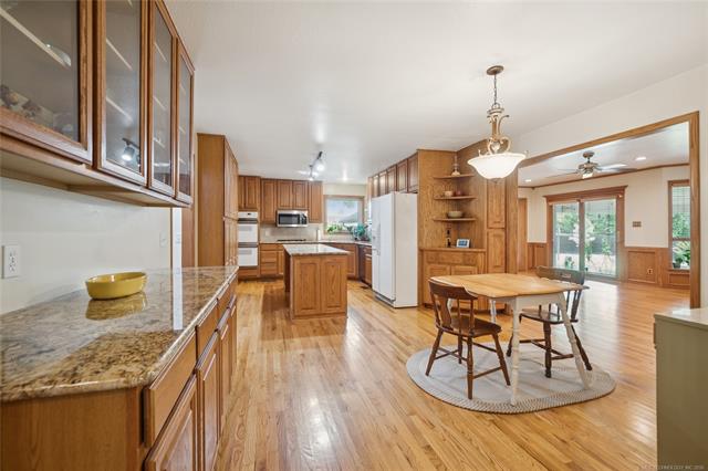 1424 Timber Lane Property Photo 3