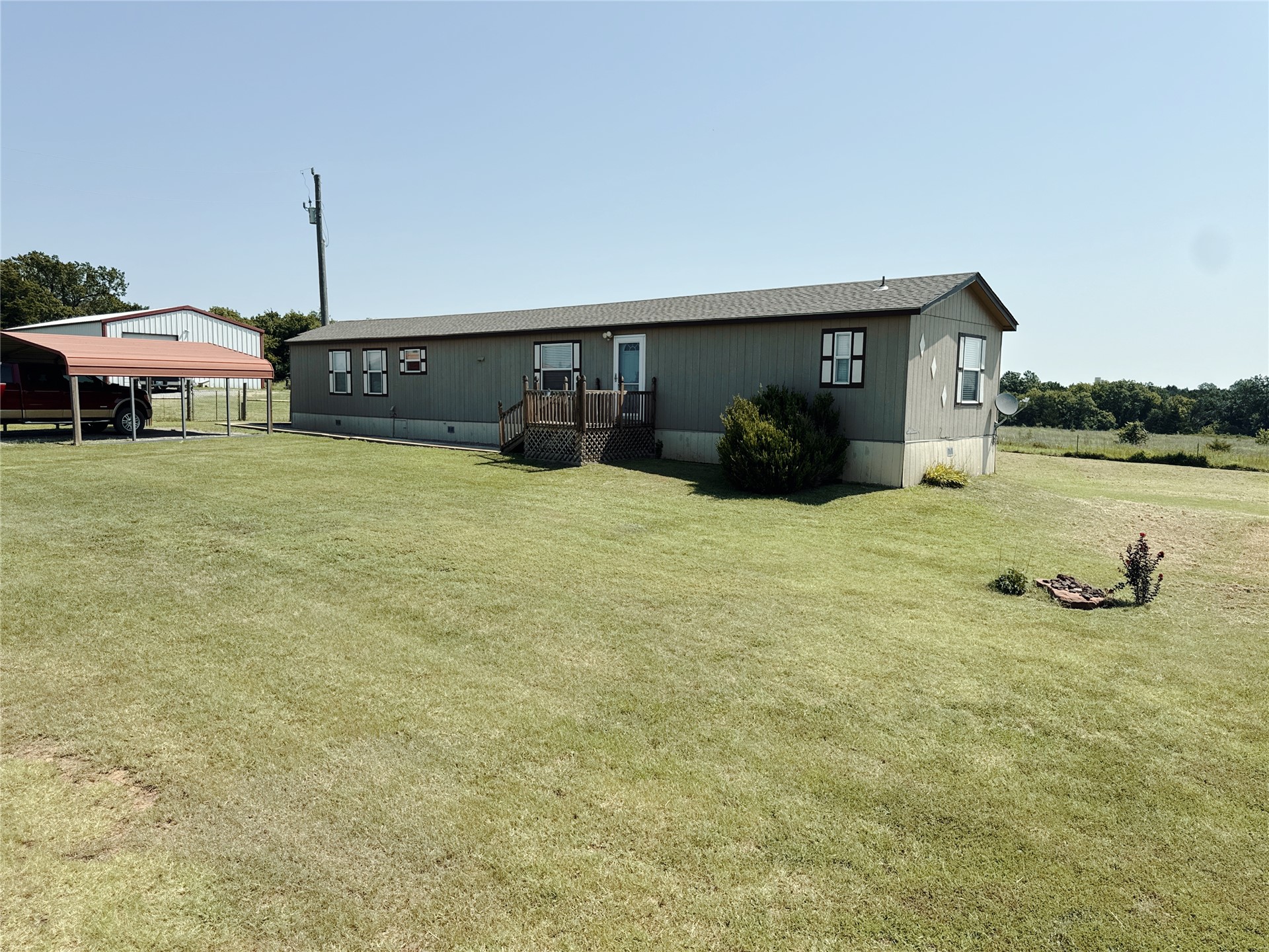 1415 S Rose Road Property Photo 3