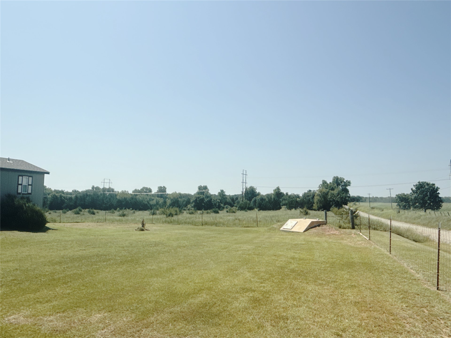 1415 S Rose Road Property Photo 10