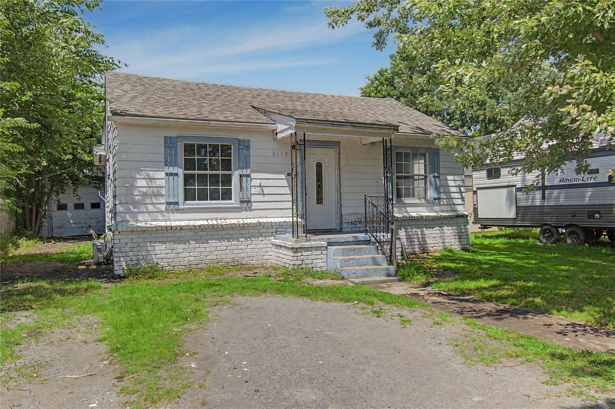 2112 Jefferson Street Property Photo 1