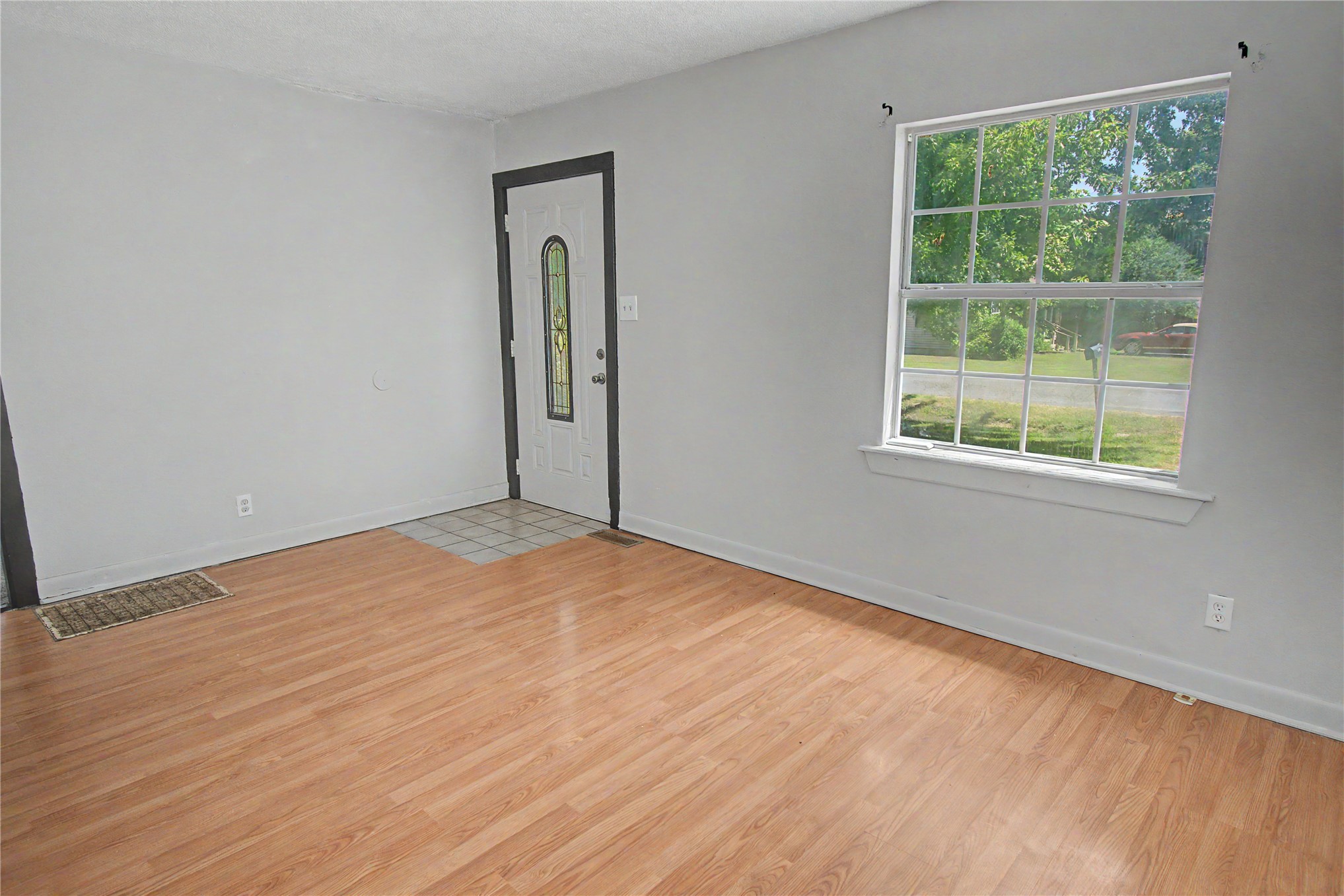 2112 Jefferson Street Property Photo 3