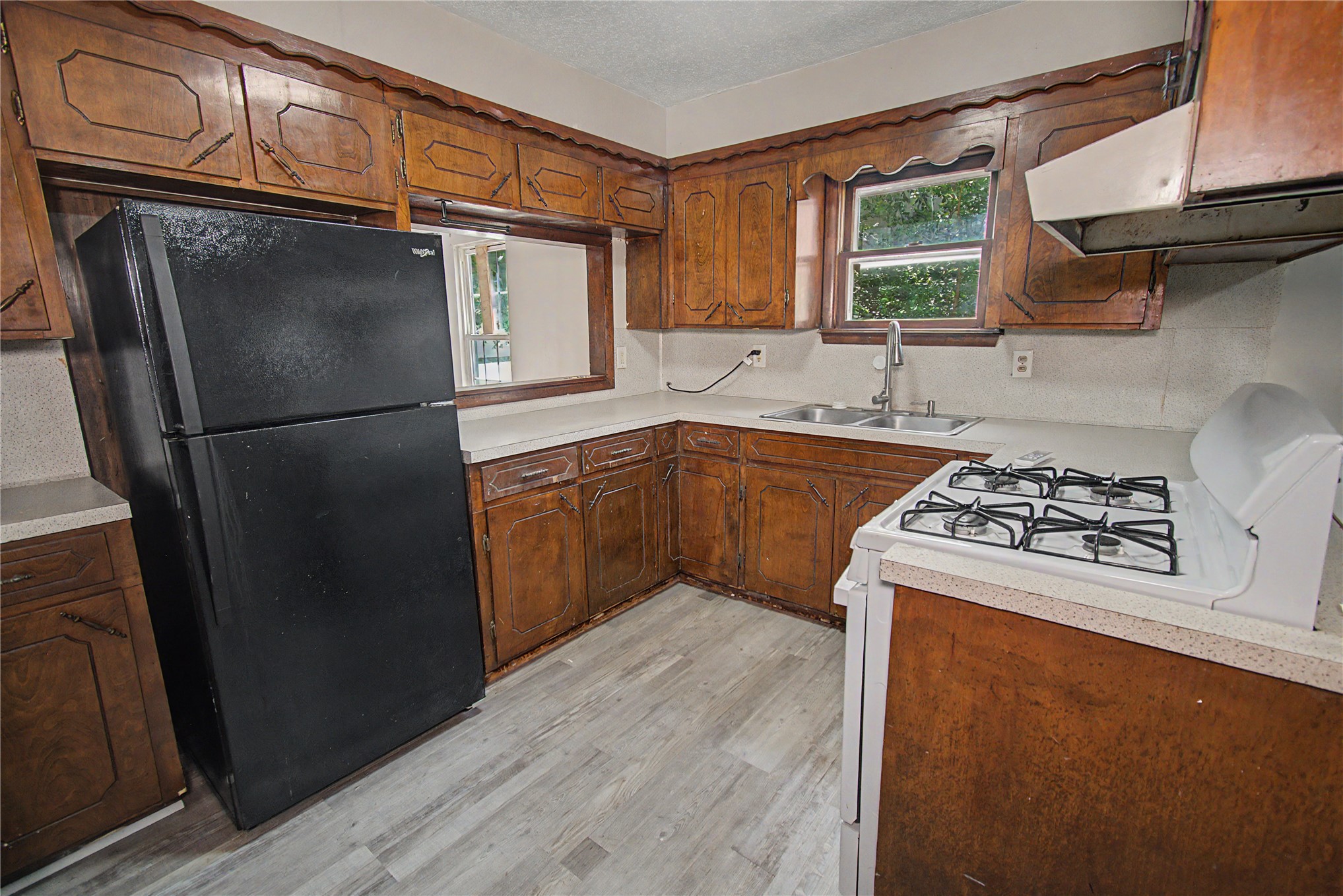 2112 Jefferson Street Property Photo 6