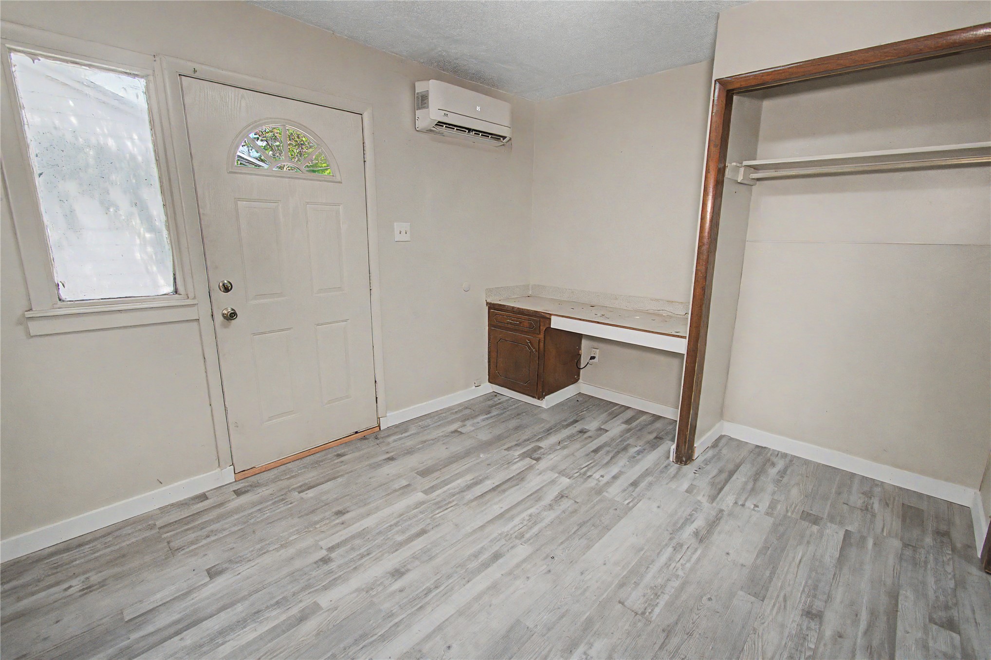 2112 Jefferson Street Property Photo 8