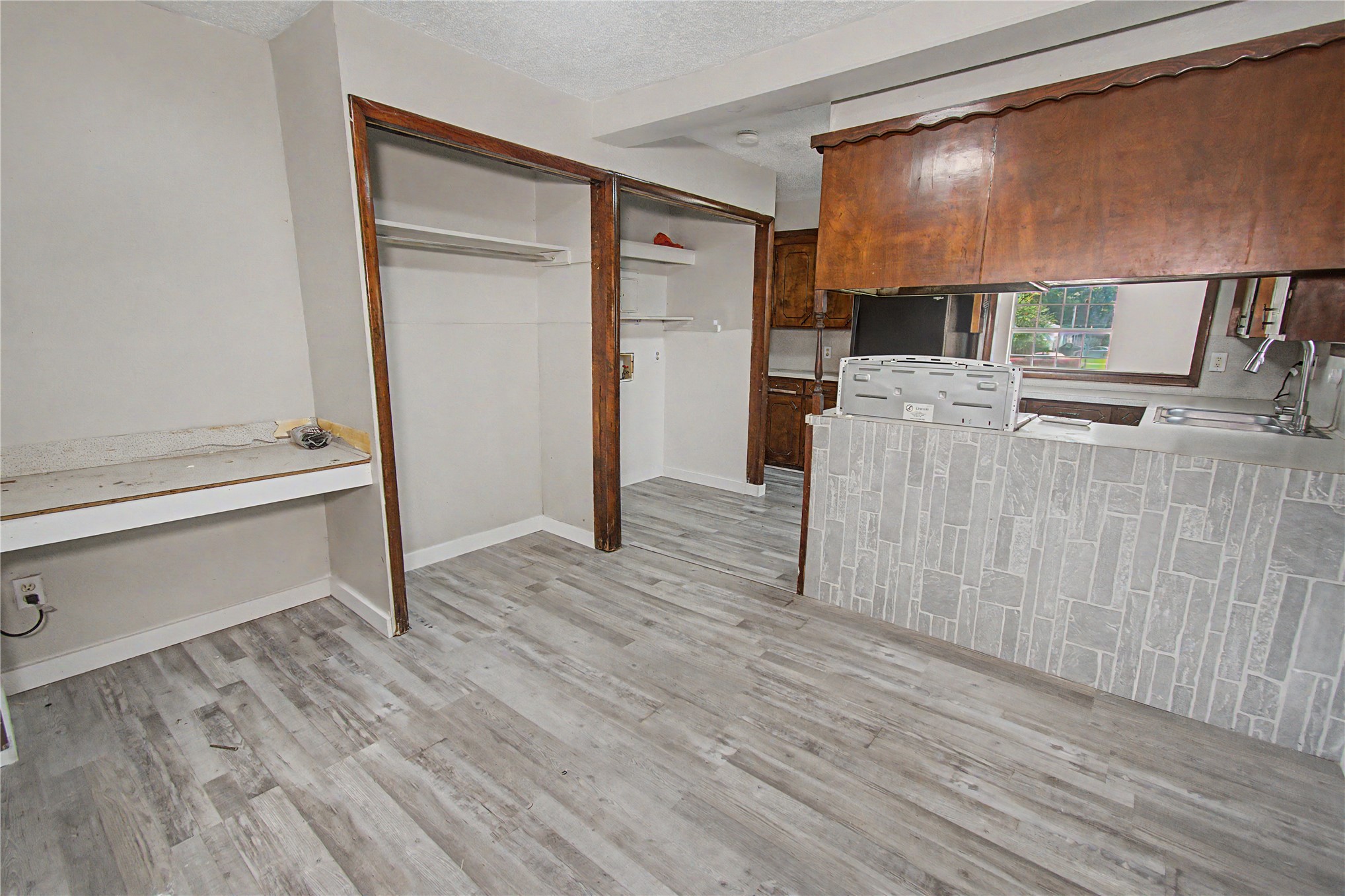 2112 Jefferson Street Property Photo 9