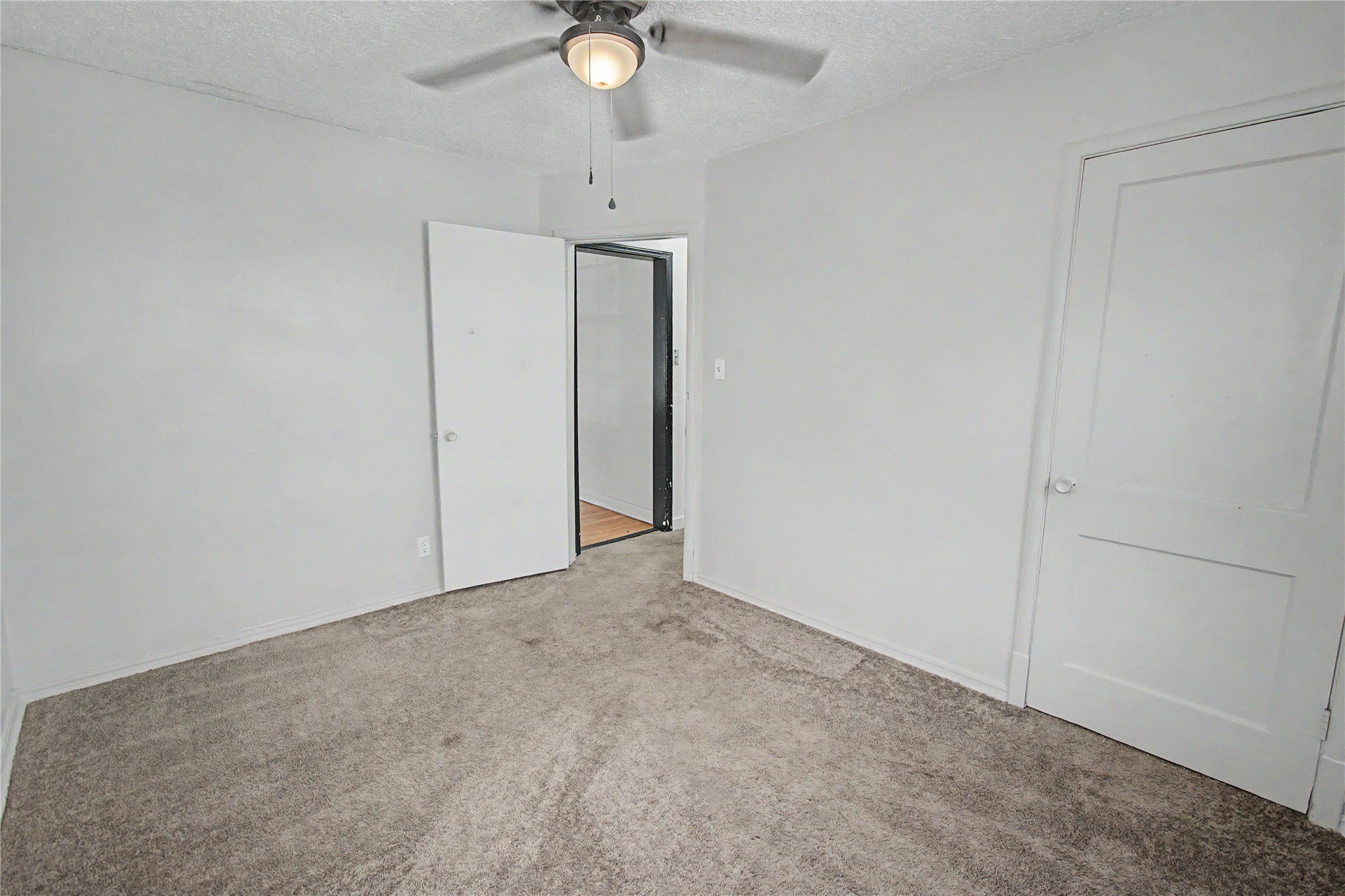 2112 Jefferson Street Property Photo 16