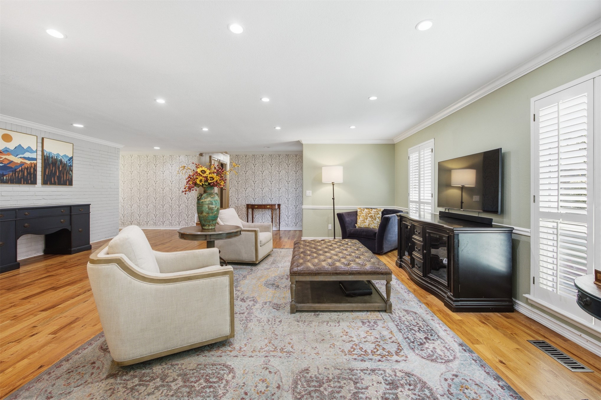 7302 S Evanston Avenue Property Photo 11