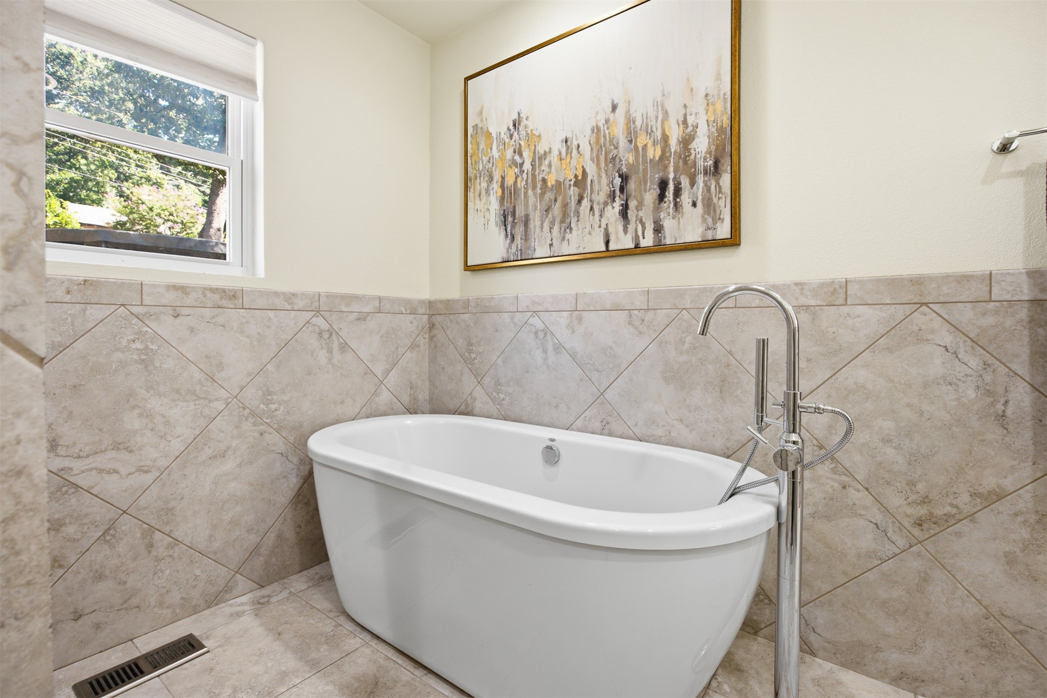 7302 S Evanston Avenue Property Photo 33