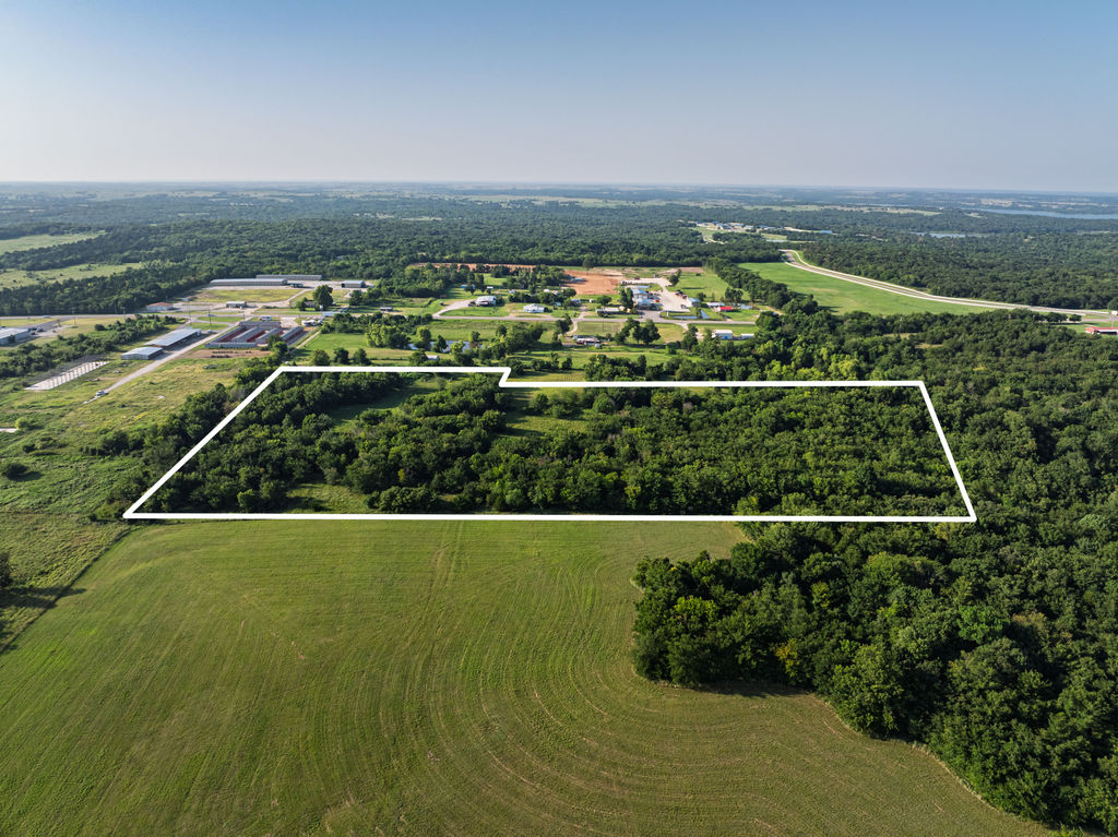 1697 Highway 70 E Property Photo 1