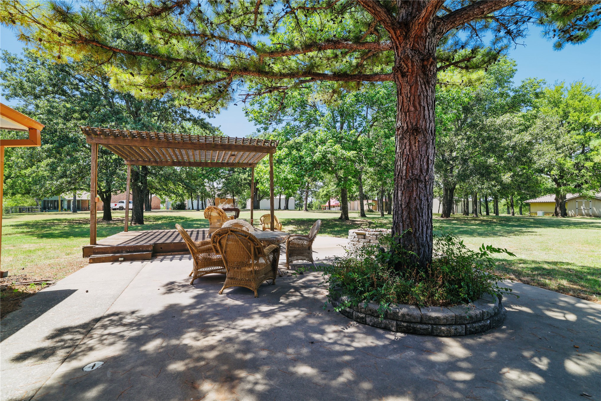 14208 Bois D Arc Road Property Photo 4