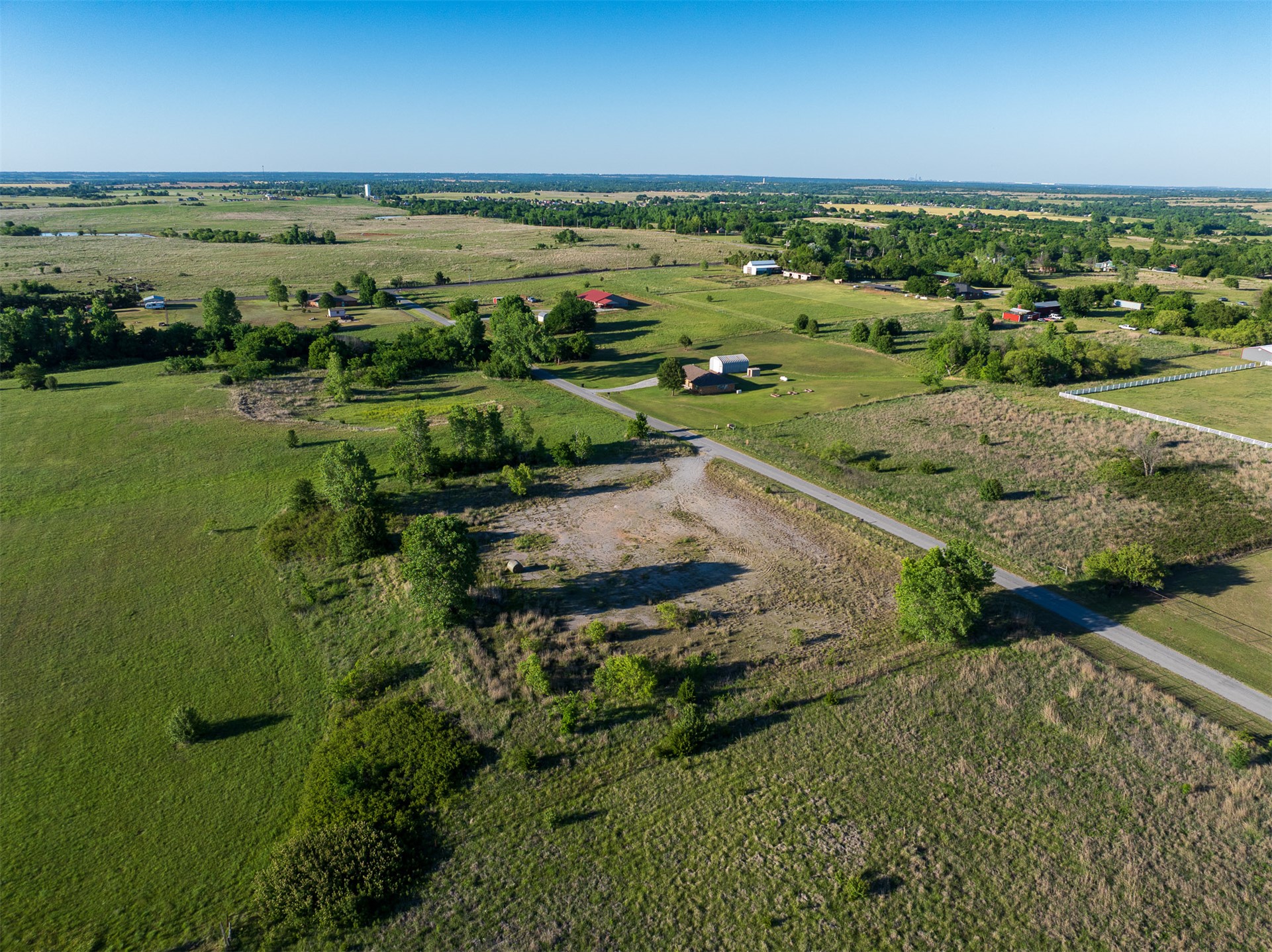 6 W County Road Property Photo 20