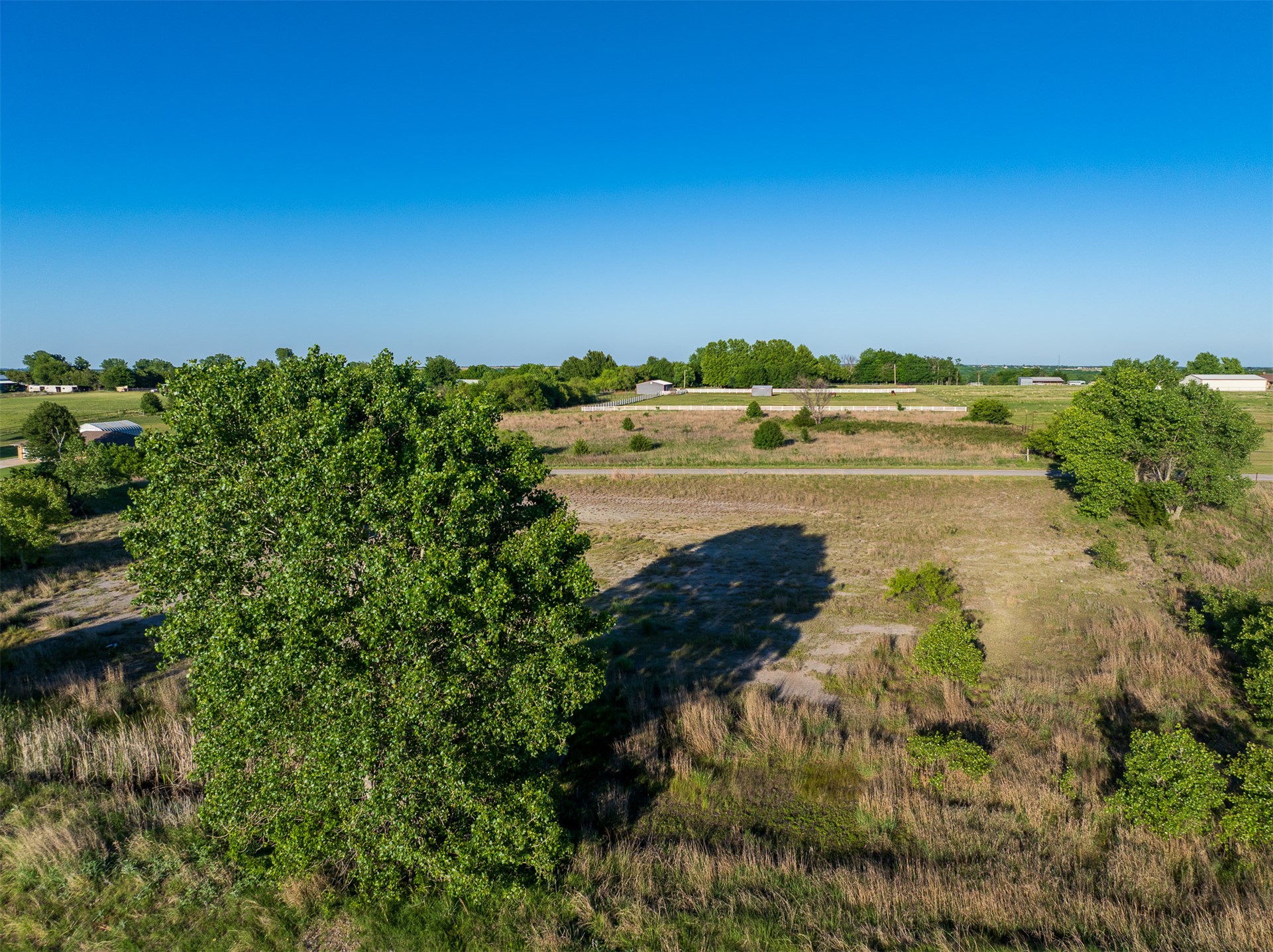 6 W County Road Property Photo 39