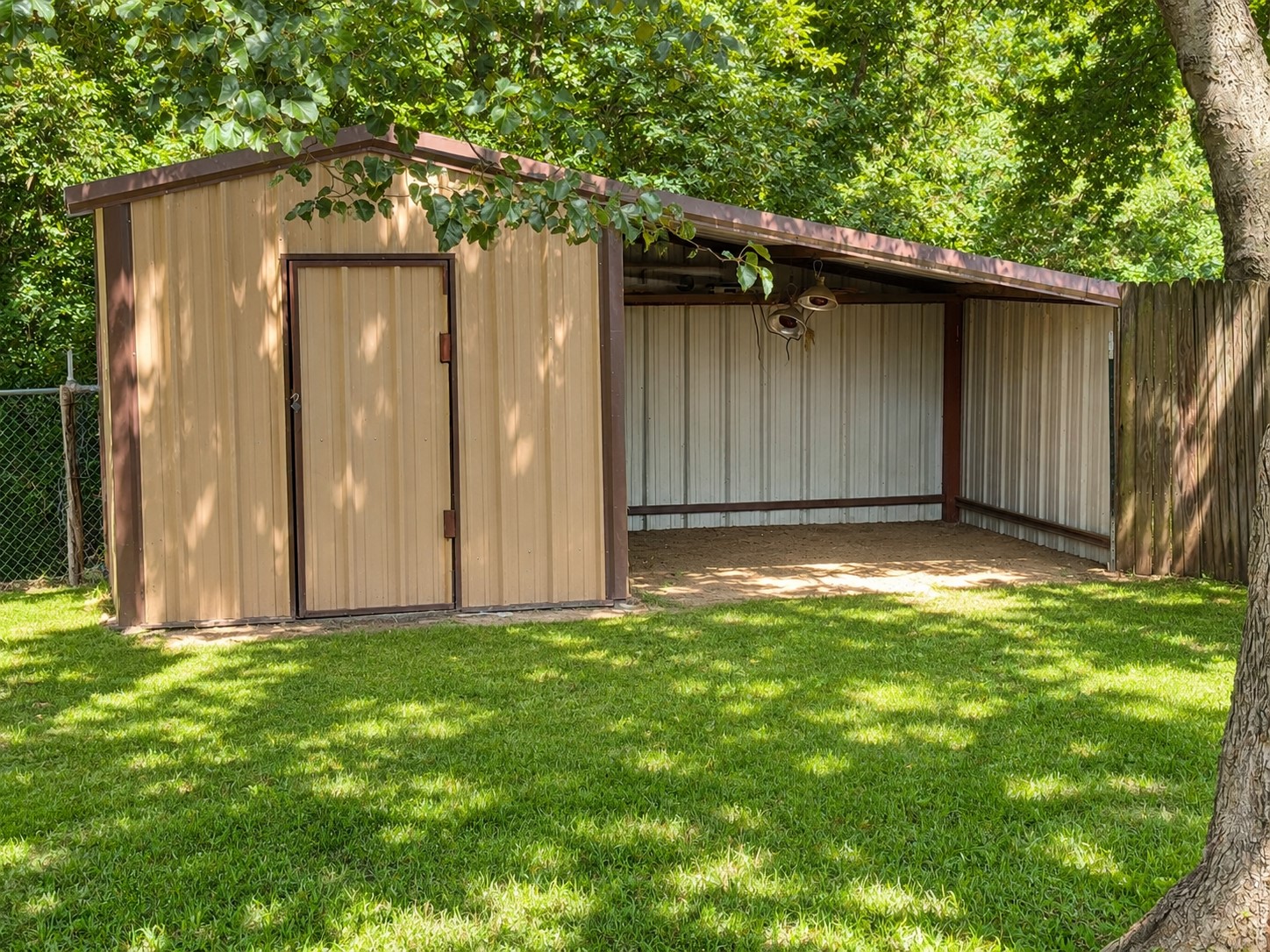 1608 E Crestview Avenue E Property Photo 17