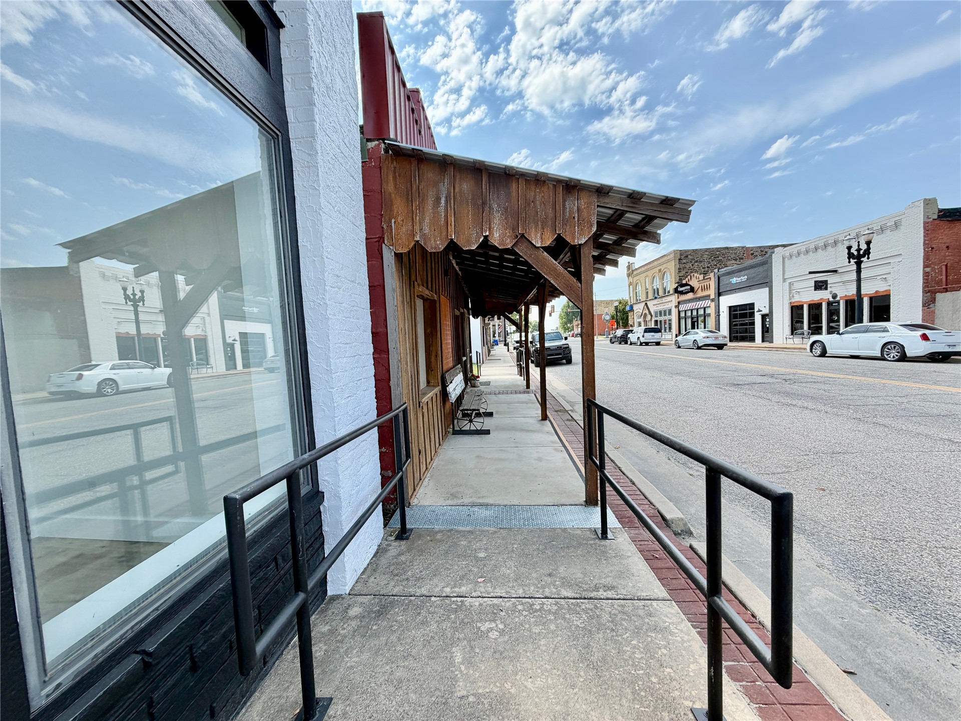 132 N Lee Street Property Photo 10
