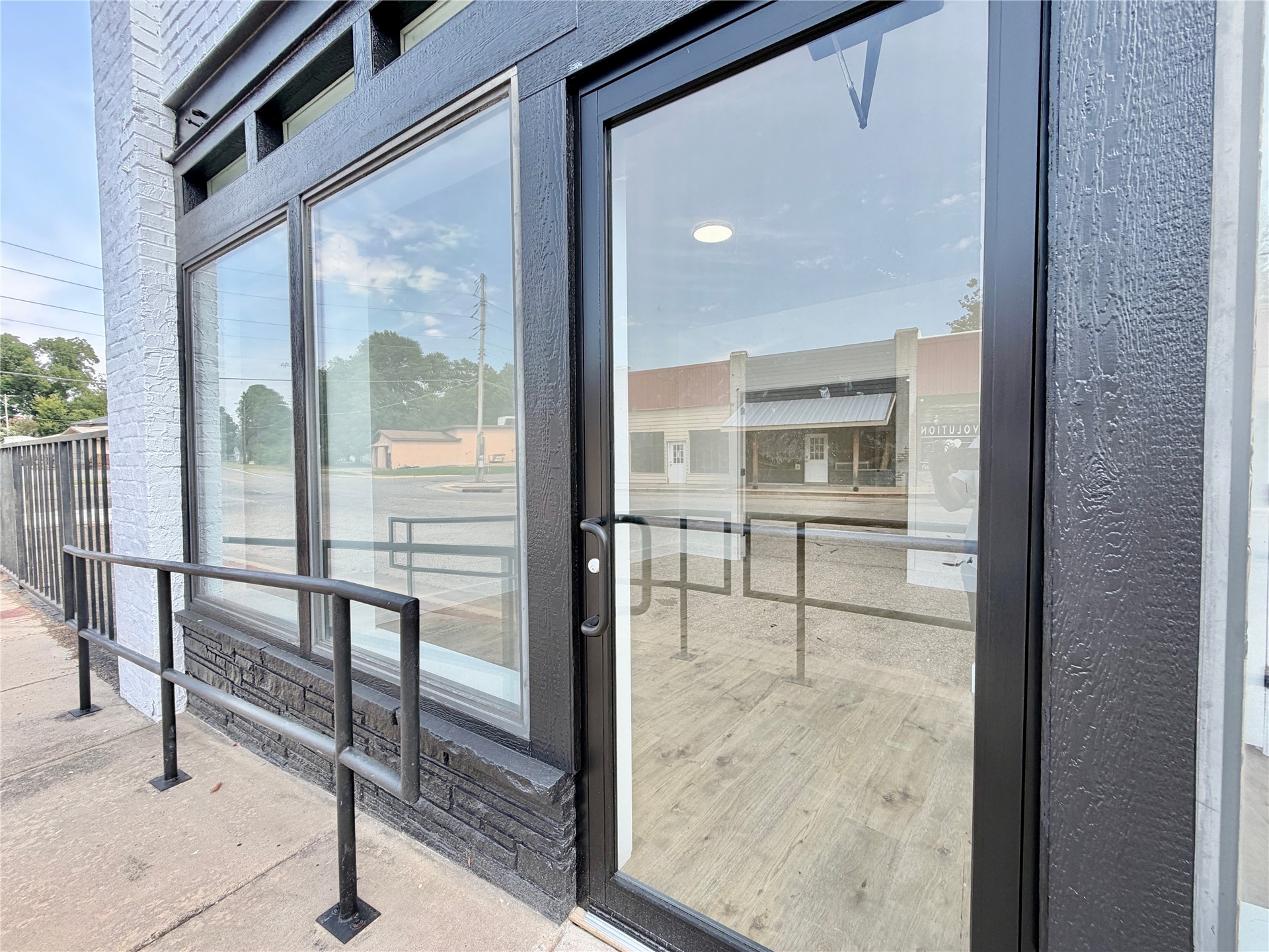 132 N Lee Street Property Photo 12