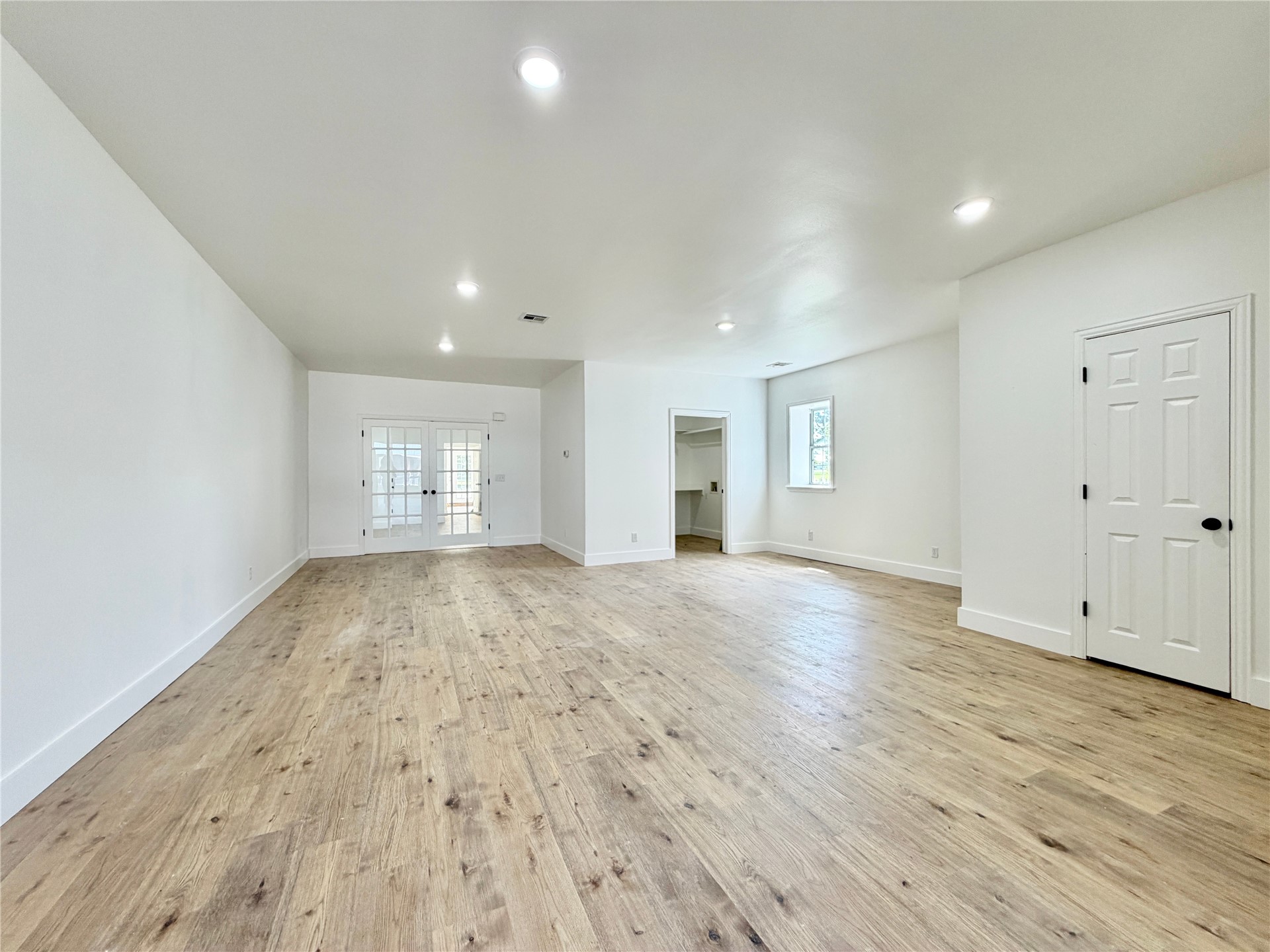 132 N Lee Street Property Photo 19