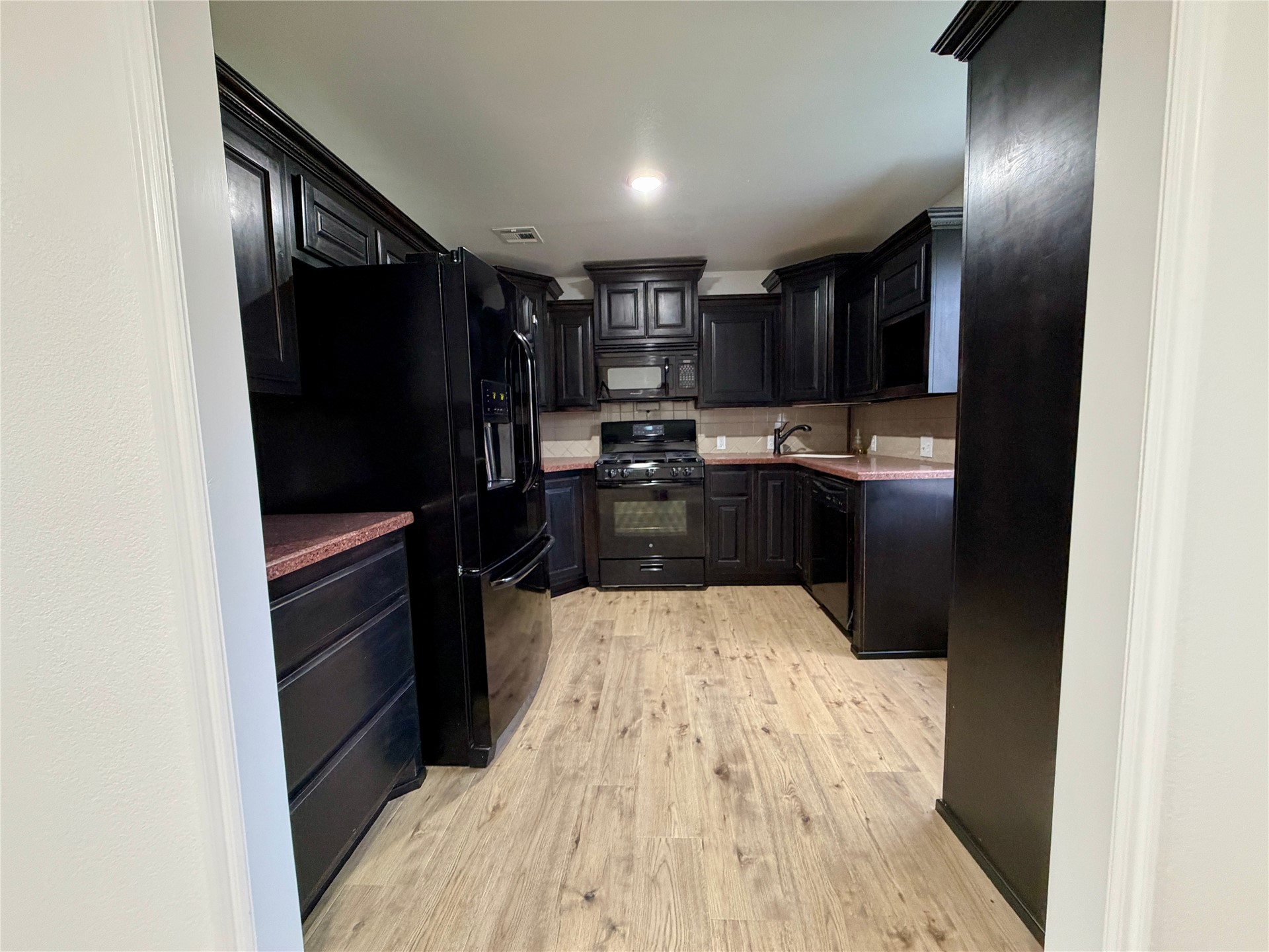 132 N Lee Street Property Photo 24