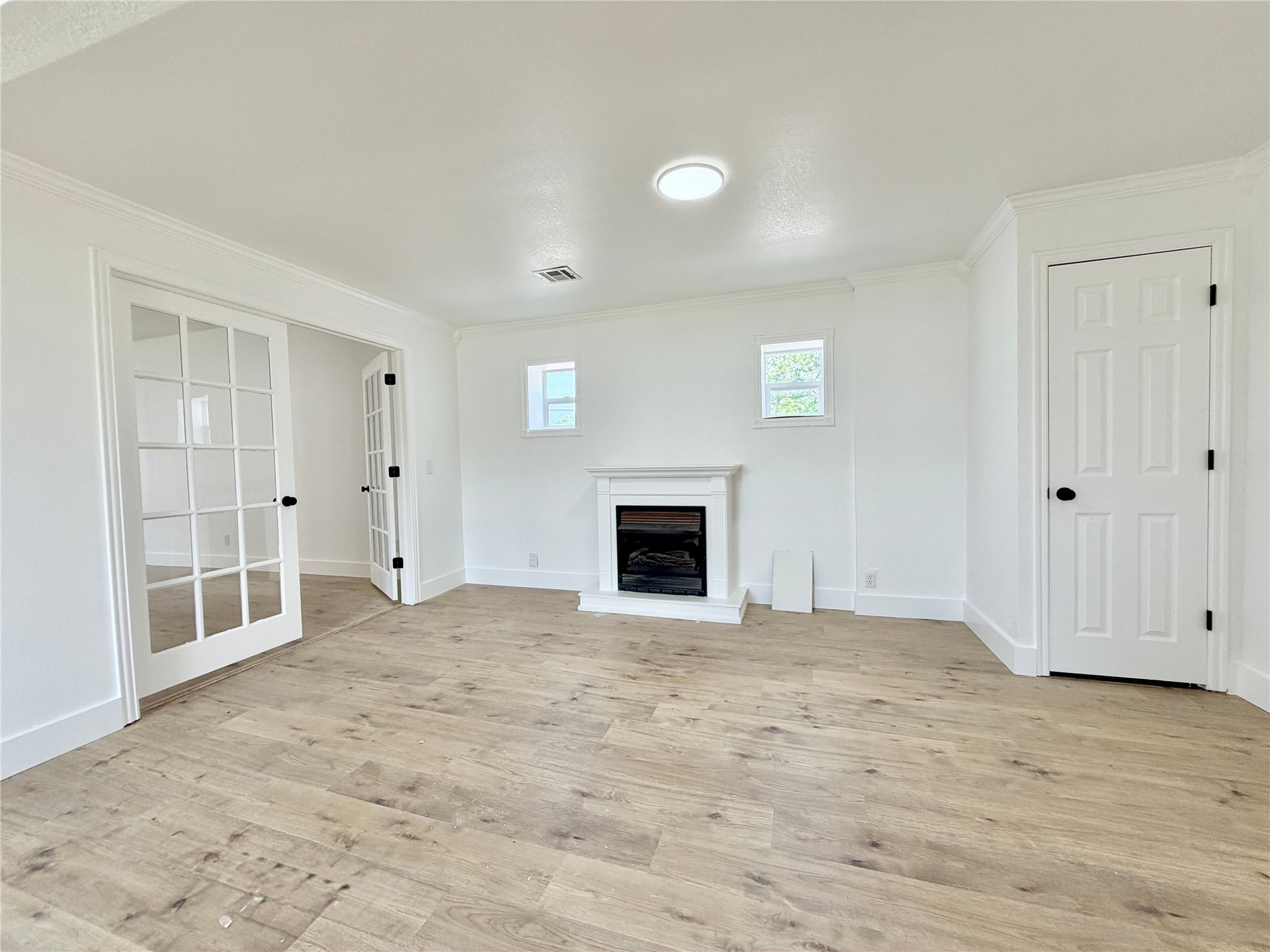 132 N Lee Street Property Photo 33