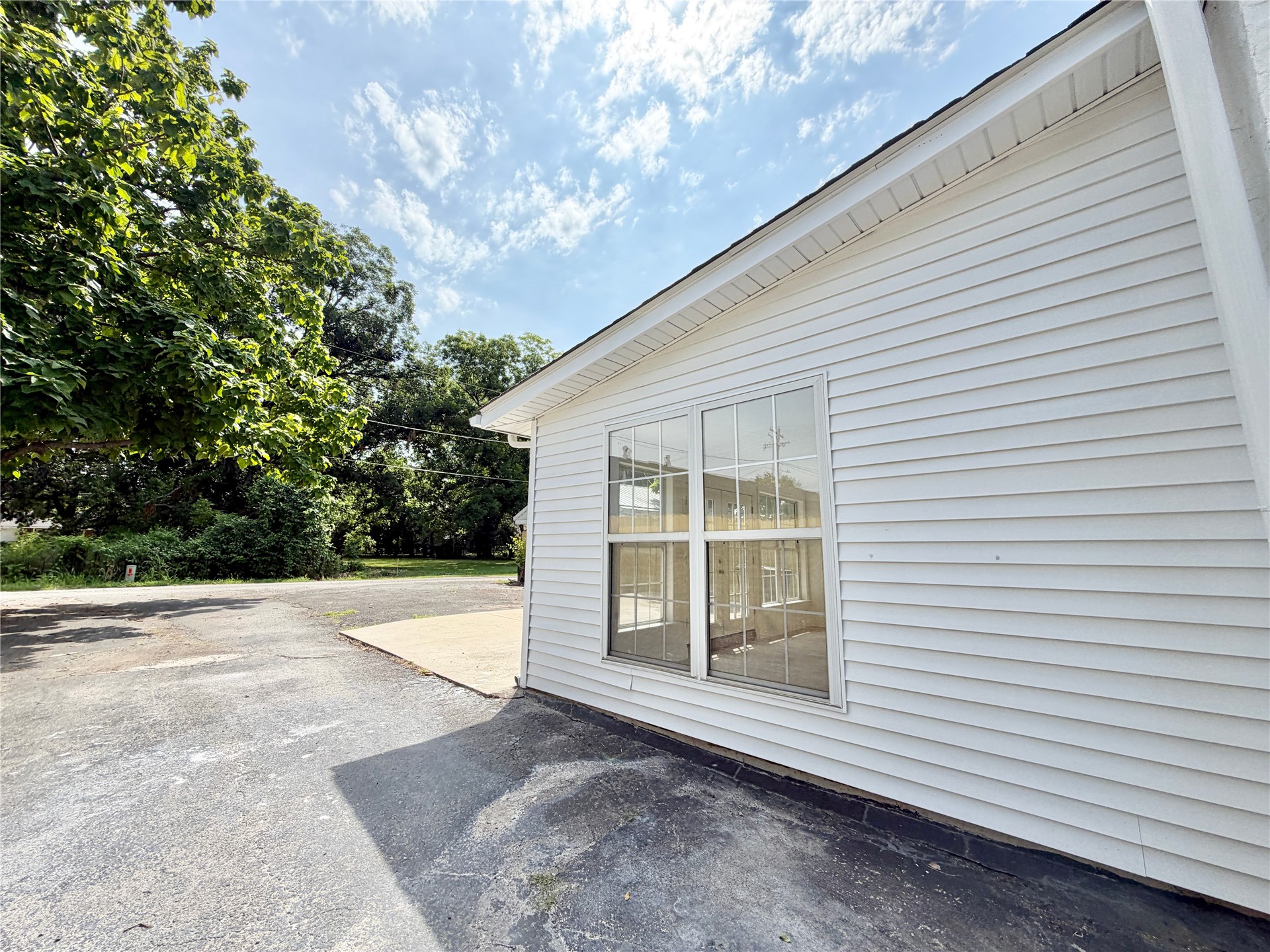 132 N Lee Street Property Photo 42
