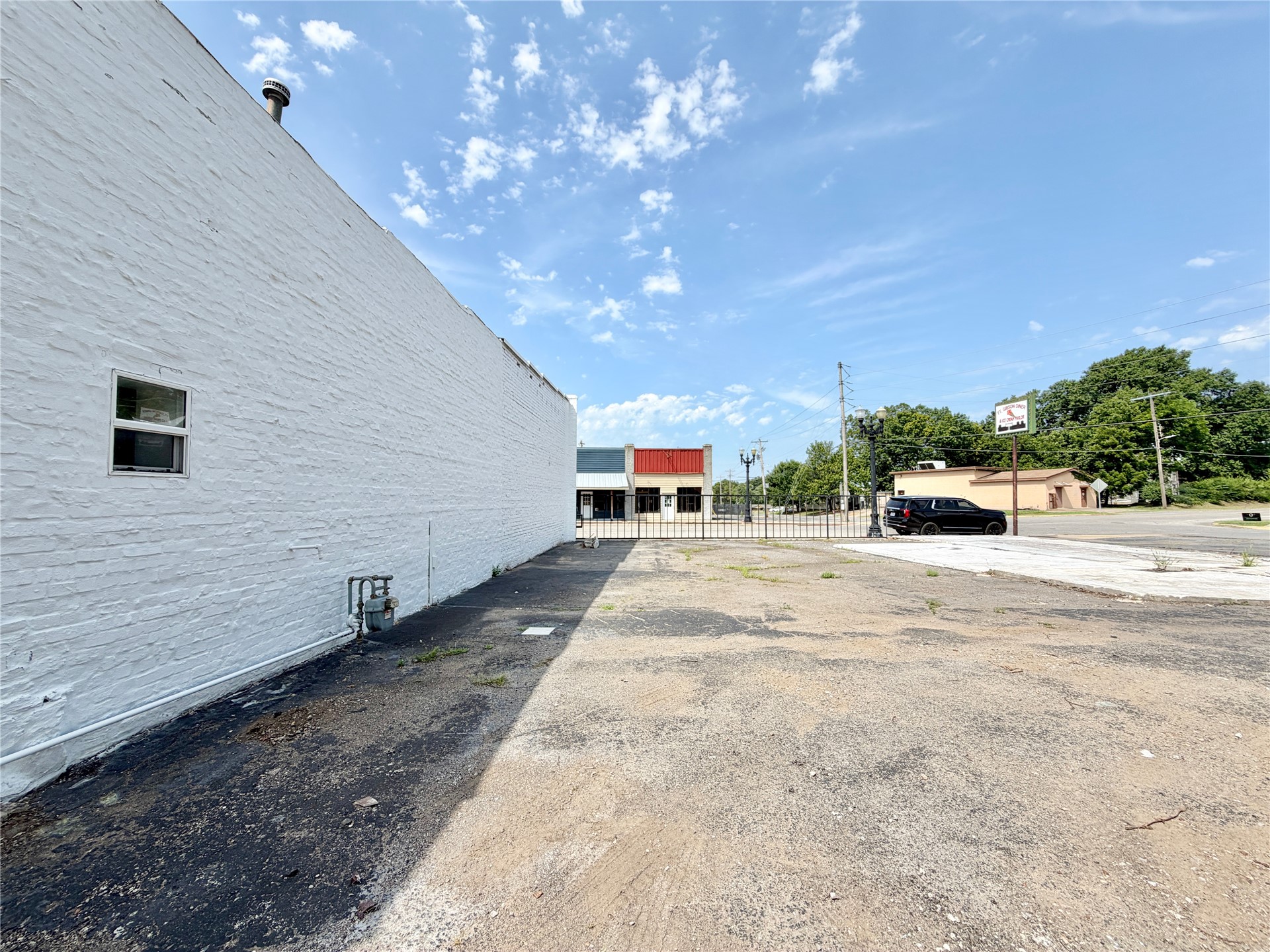 132 N Lee Street Property Photo 44