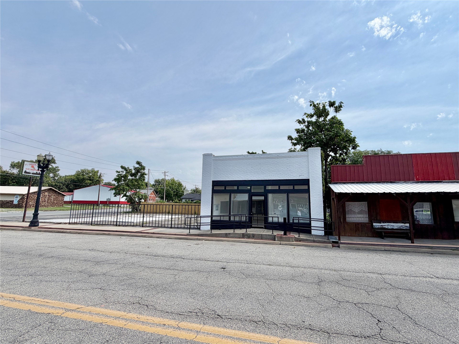 132 N Lee Street Property Photo 55