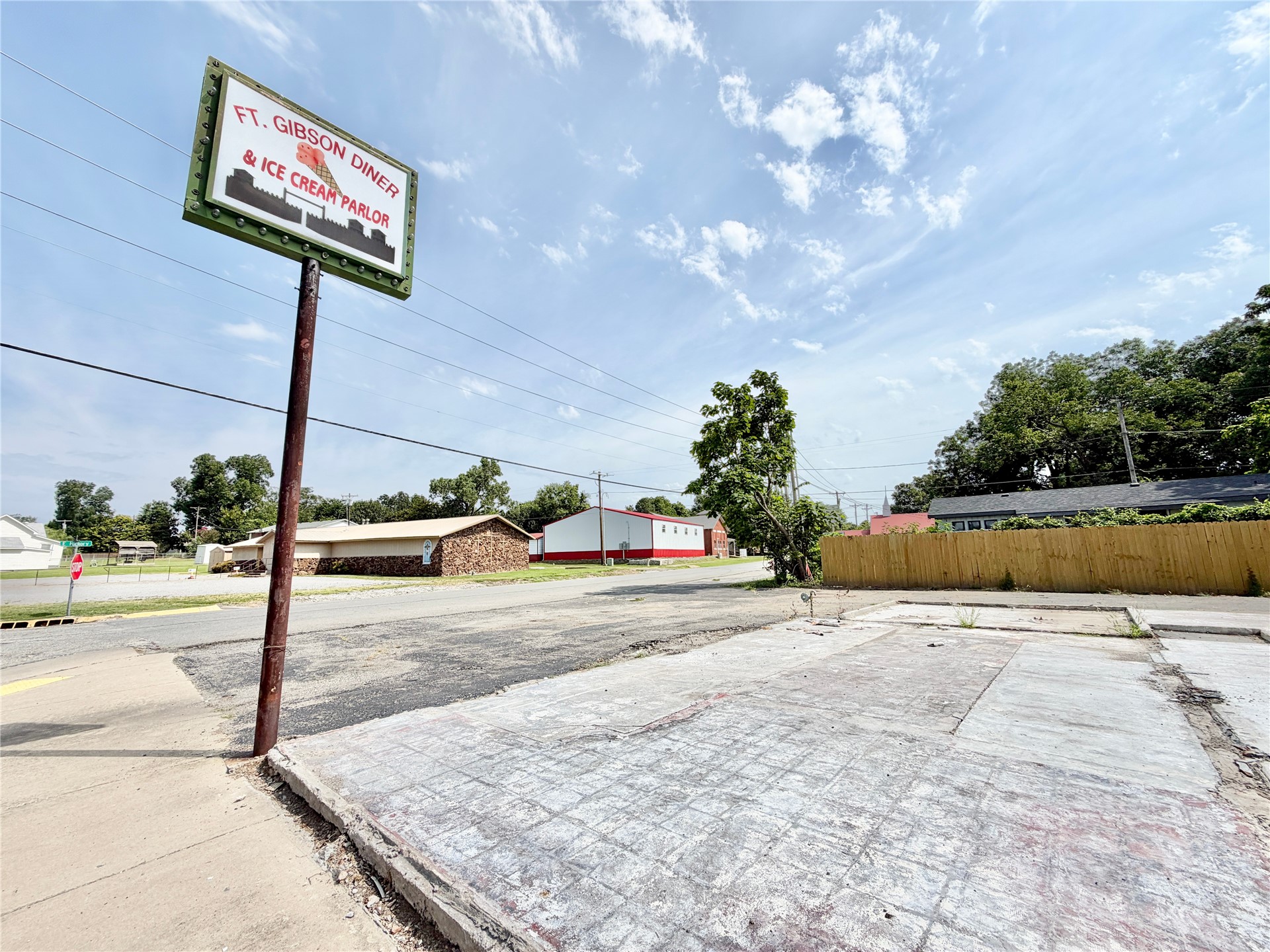 132 N Lee Street Property Photo 57