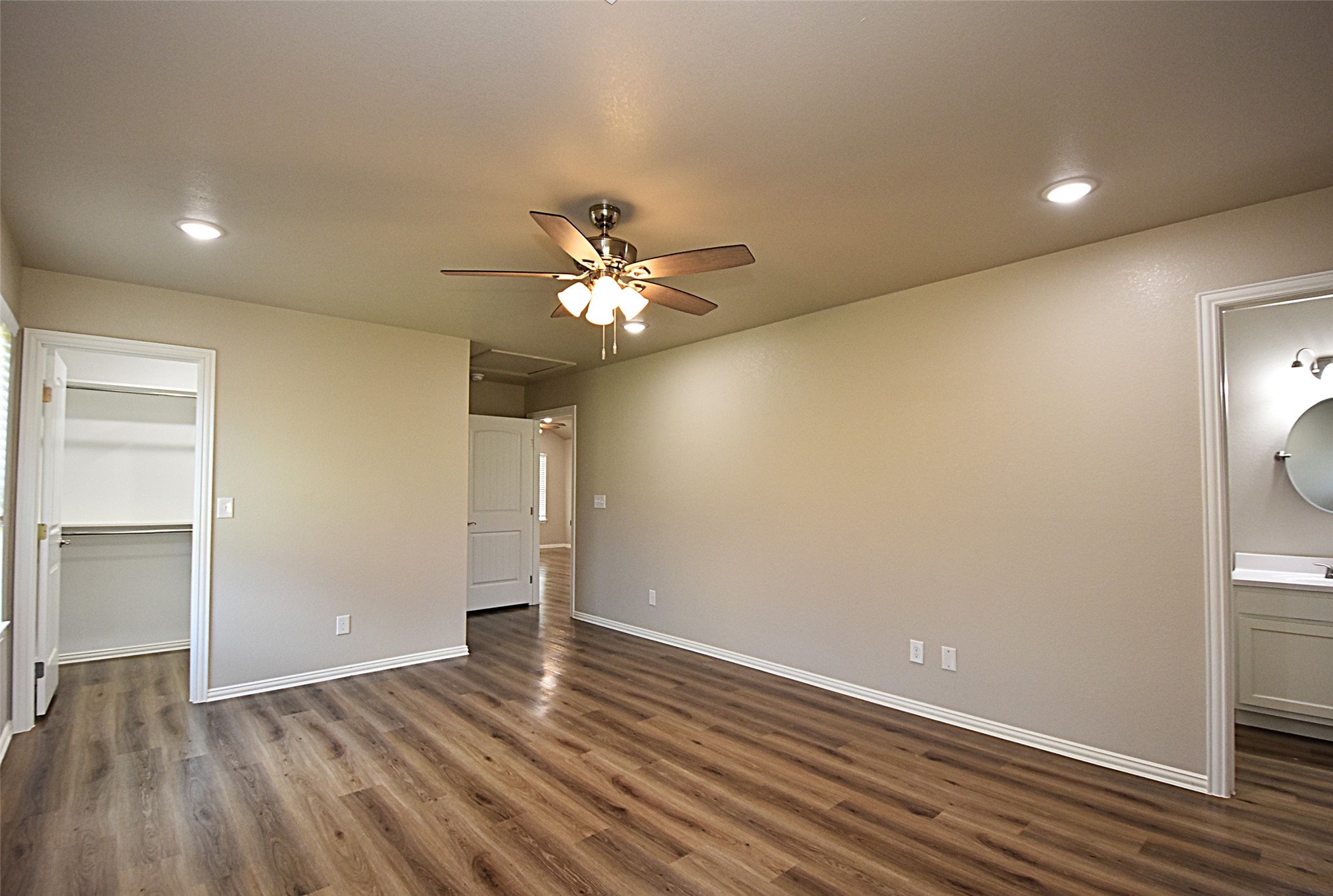 832 Elm Street Property Photo 13