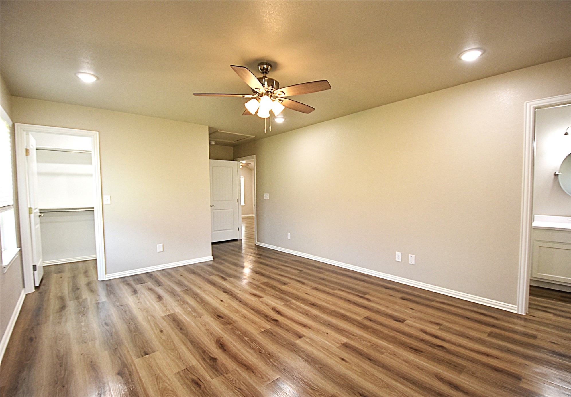 832 Elm Street Property Photo 14