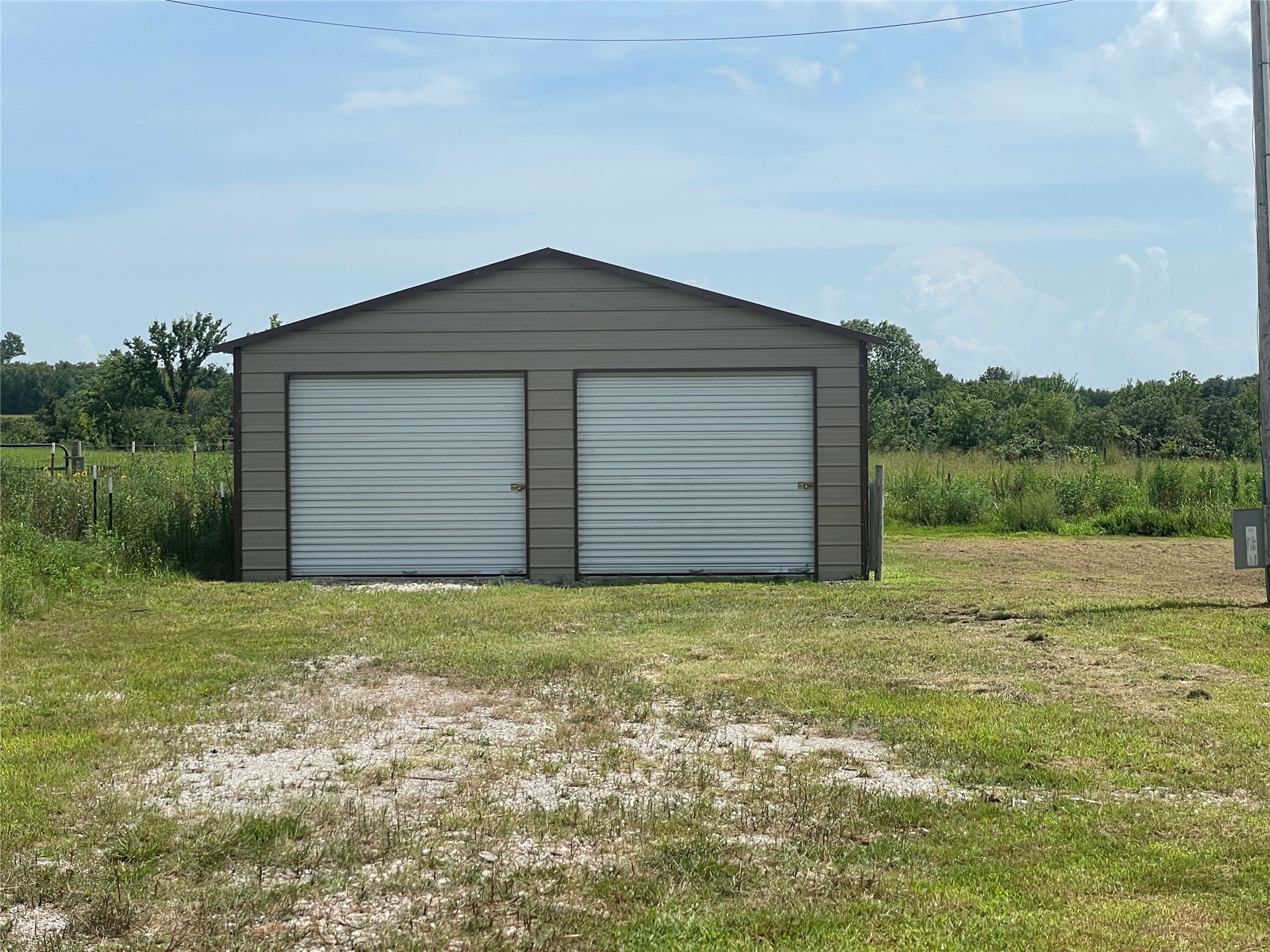 17858 Harreld Road Property Photo 4