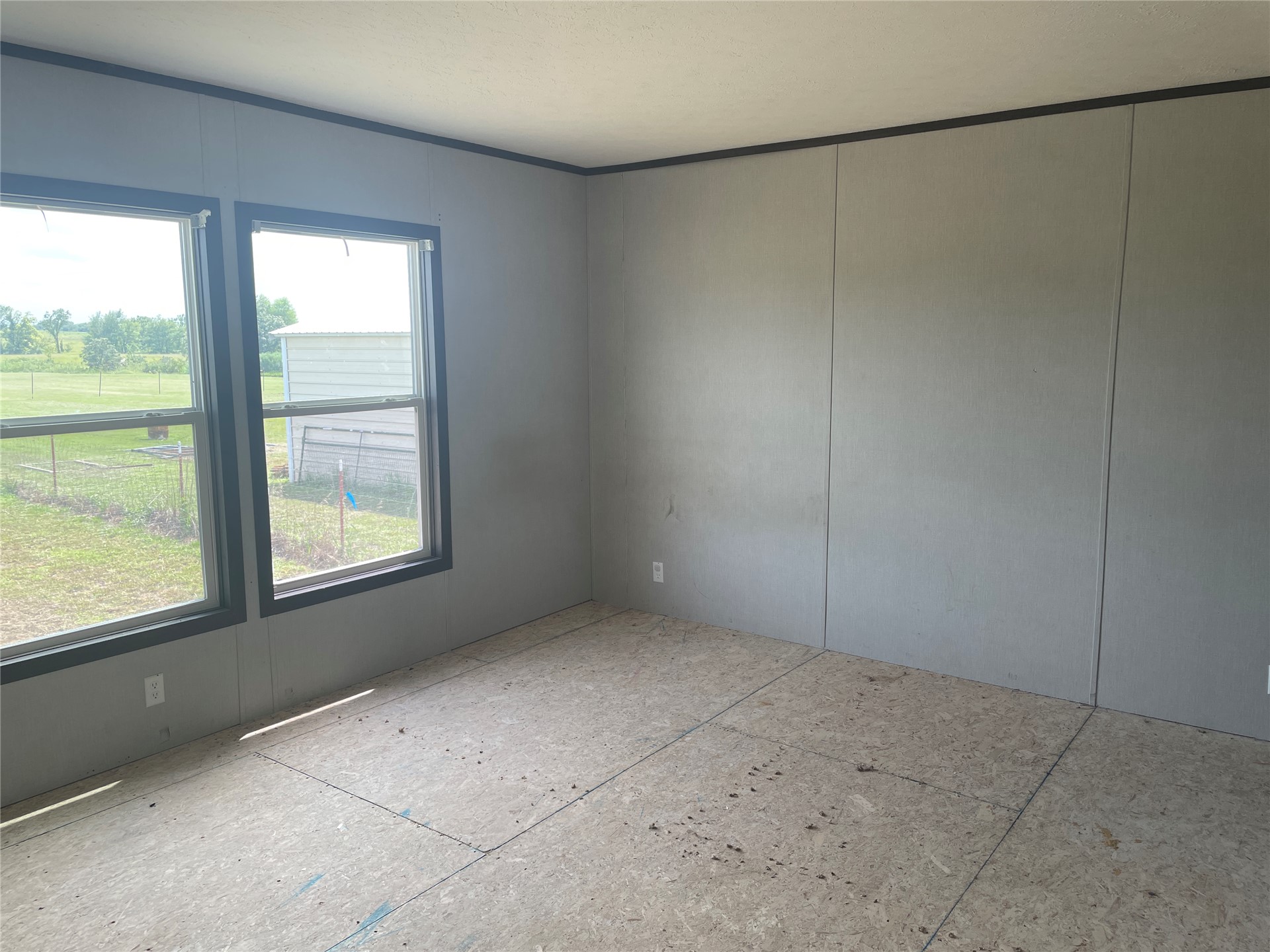 17858 Harreld Road Property Photo 12