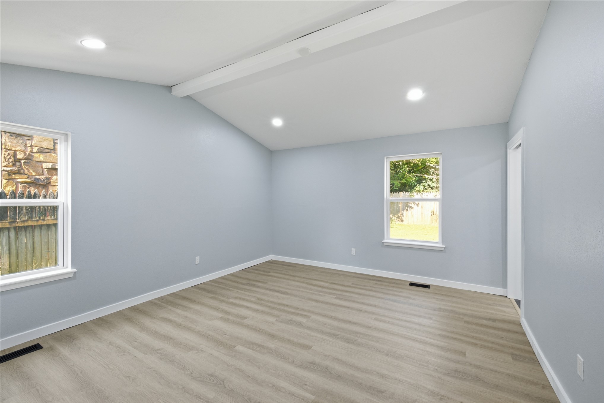 1906 N Eucalyptus Court Property Photo 17