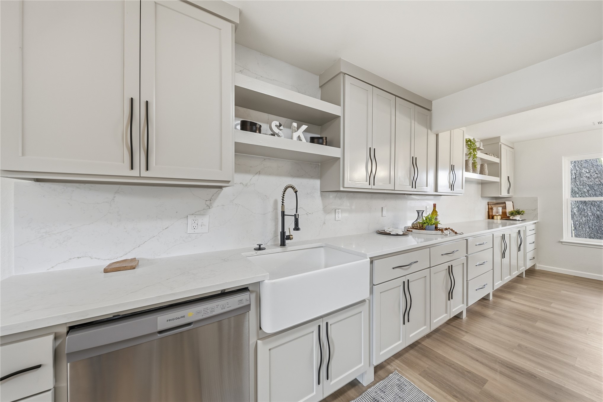 3114 E 78th Place Property Photo 14