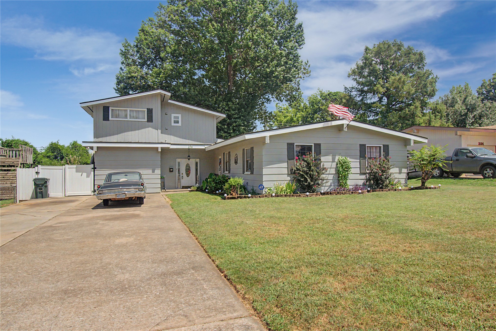 206 N David Lane Property Photo 2