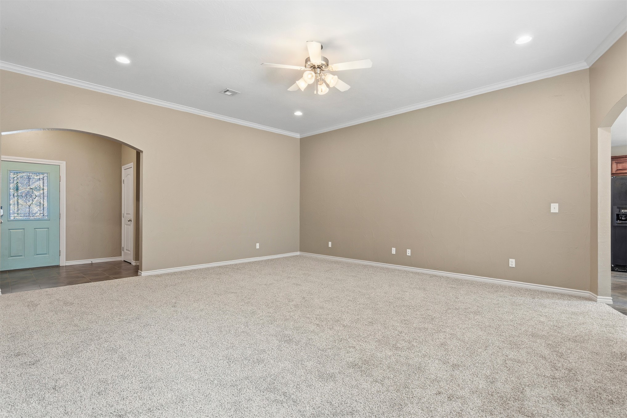 4702 Lake Shore Drive Property Photo 5