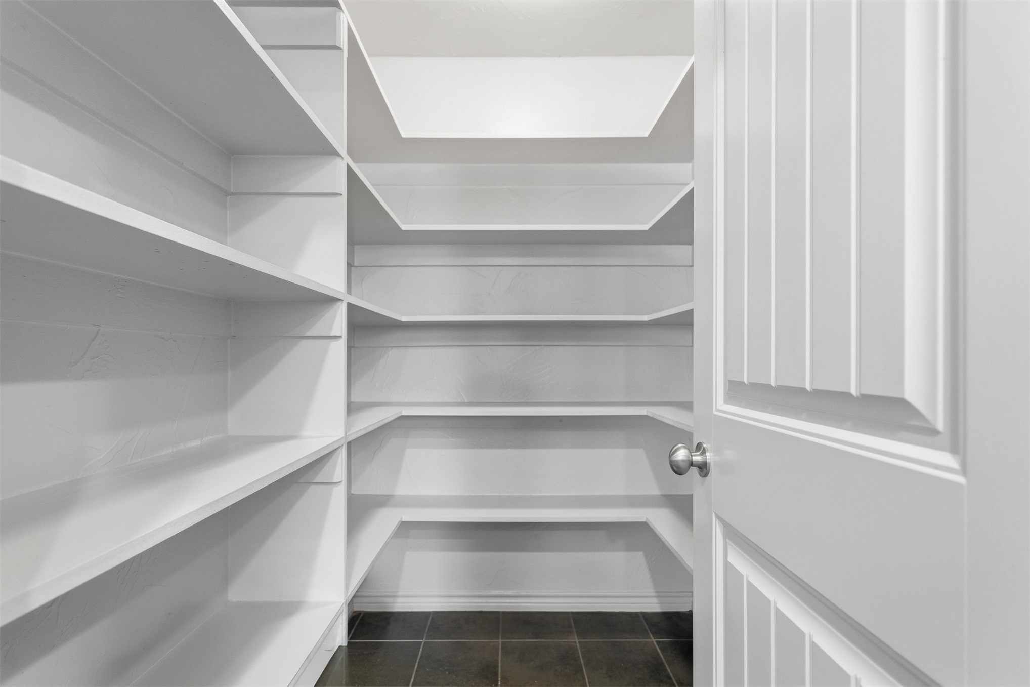 4702 Lake Shore Drive Property Photo 15