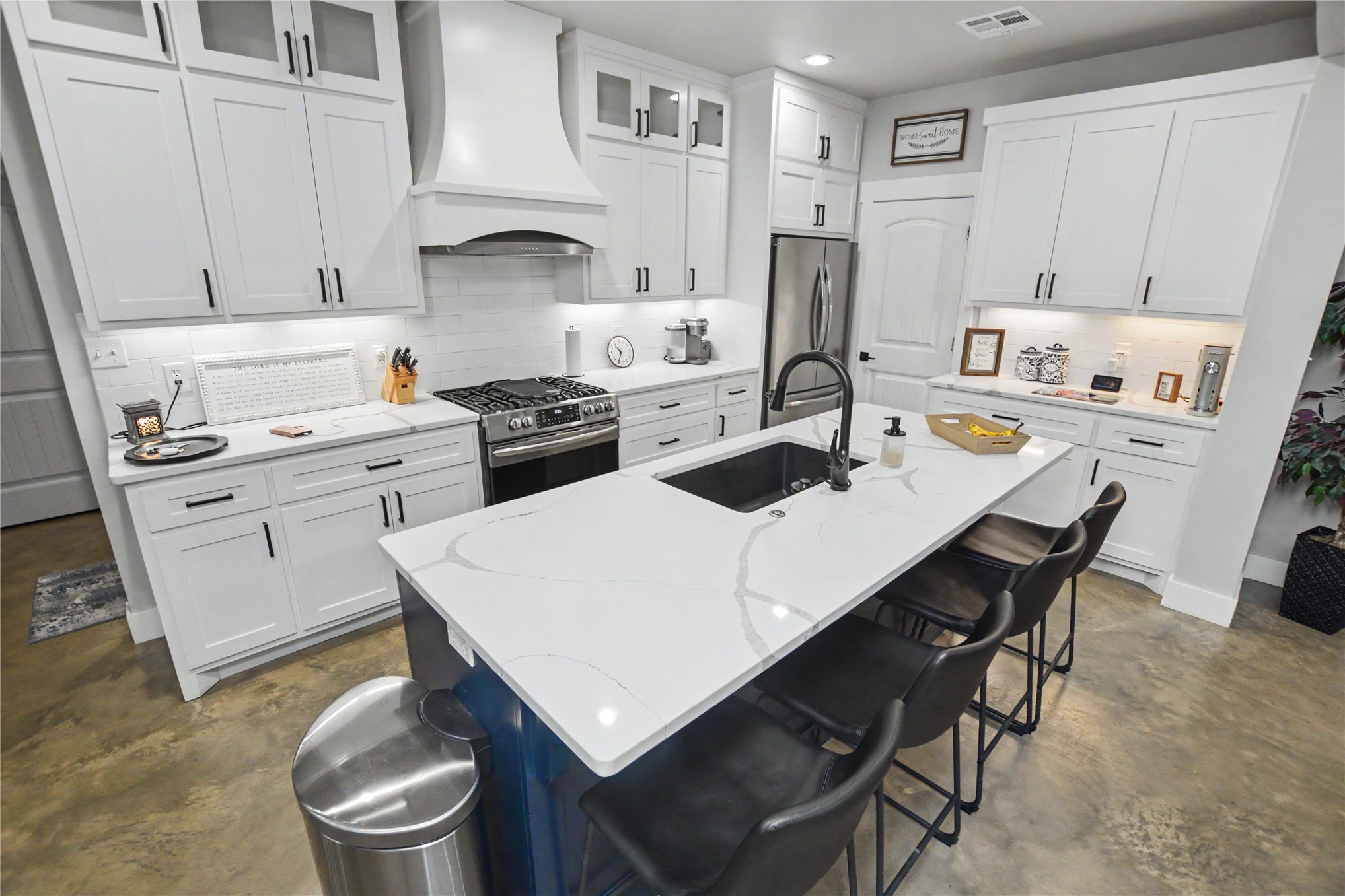 16625 W Sierra Circle Property Photo 7