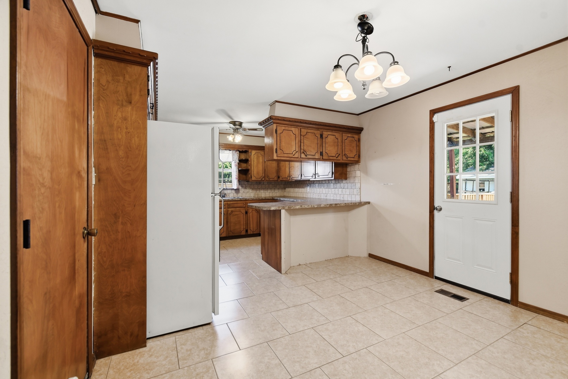 7711 E 131st Street Property Photo 9