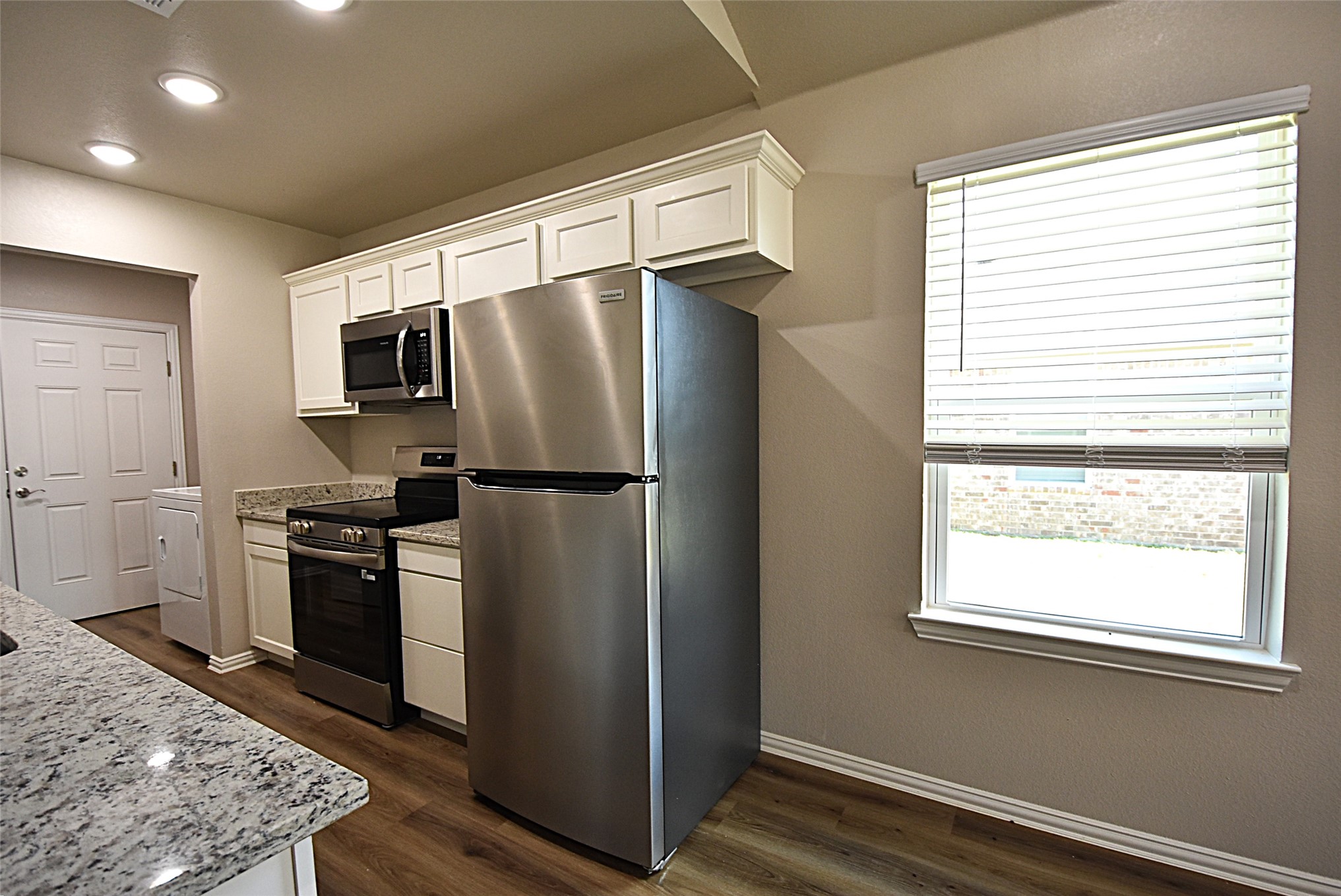 732 Elm Street Property Photo 11
