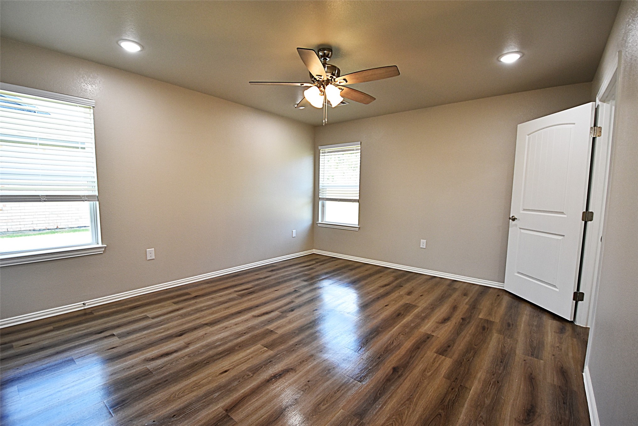 732 Elm Street Property Photo 15