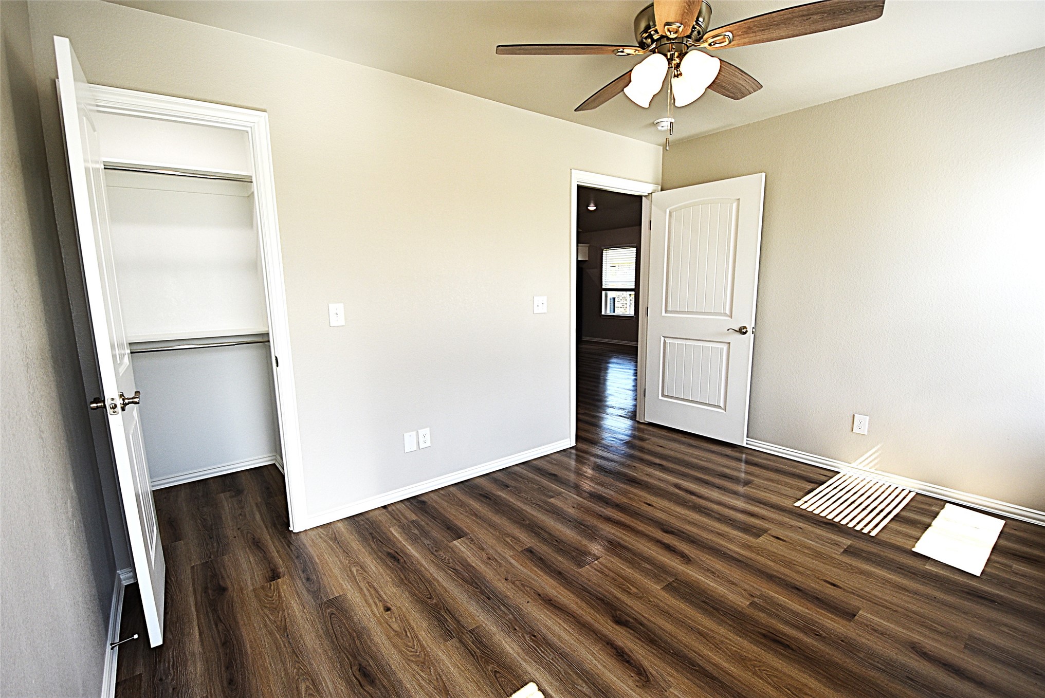 732 Elm Street Property Photo 27