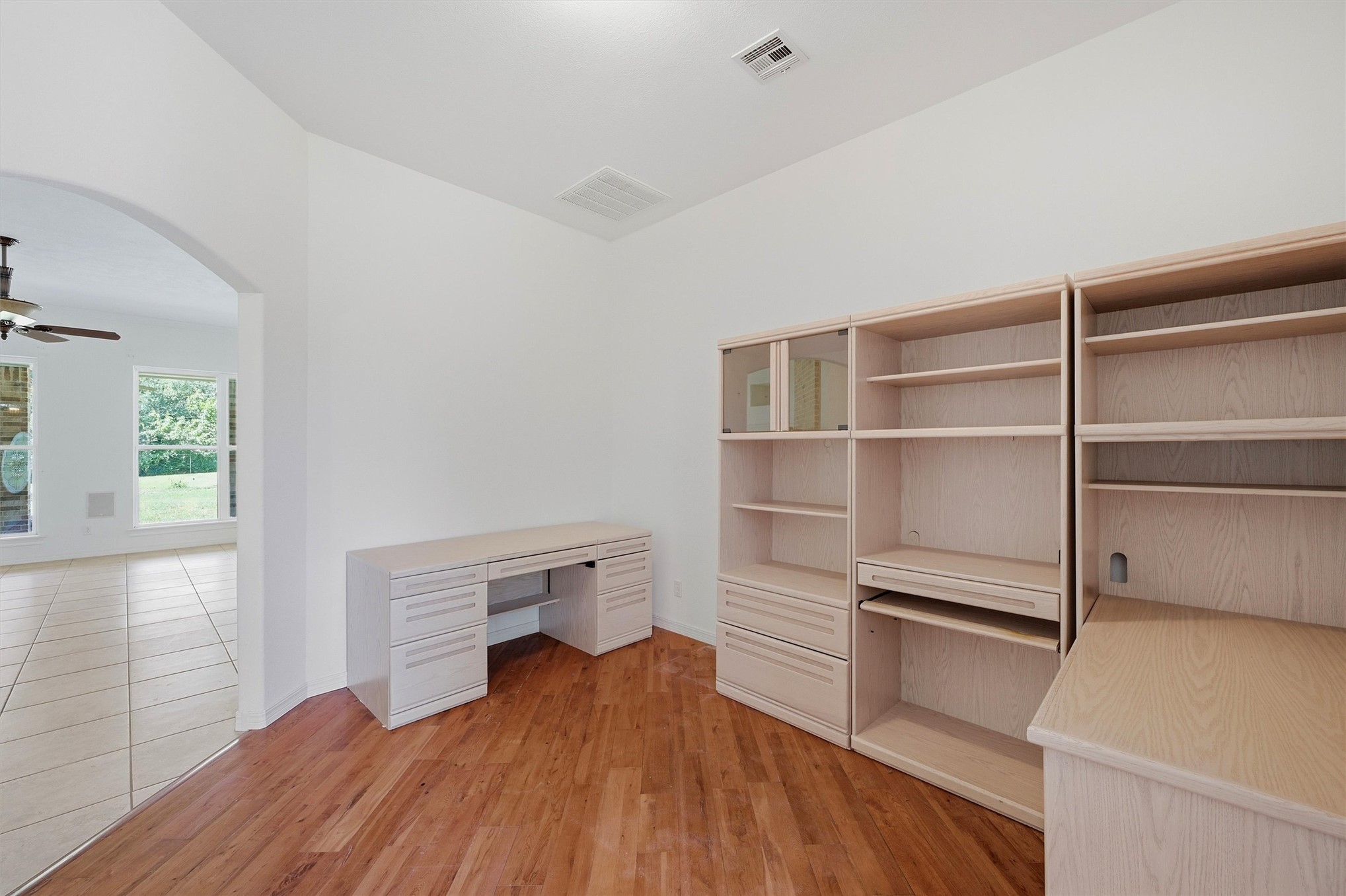3201 Greenbriar Property Photo 9