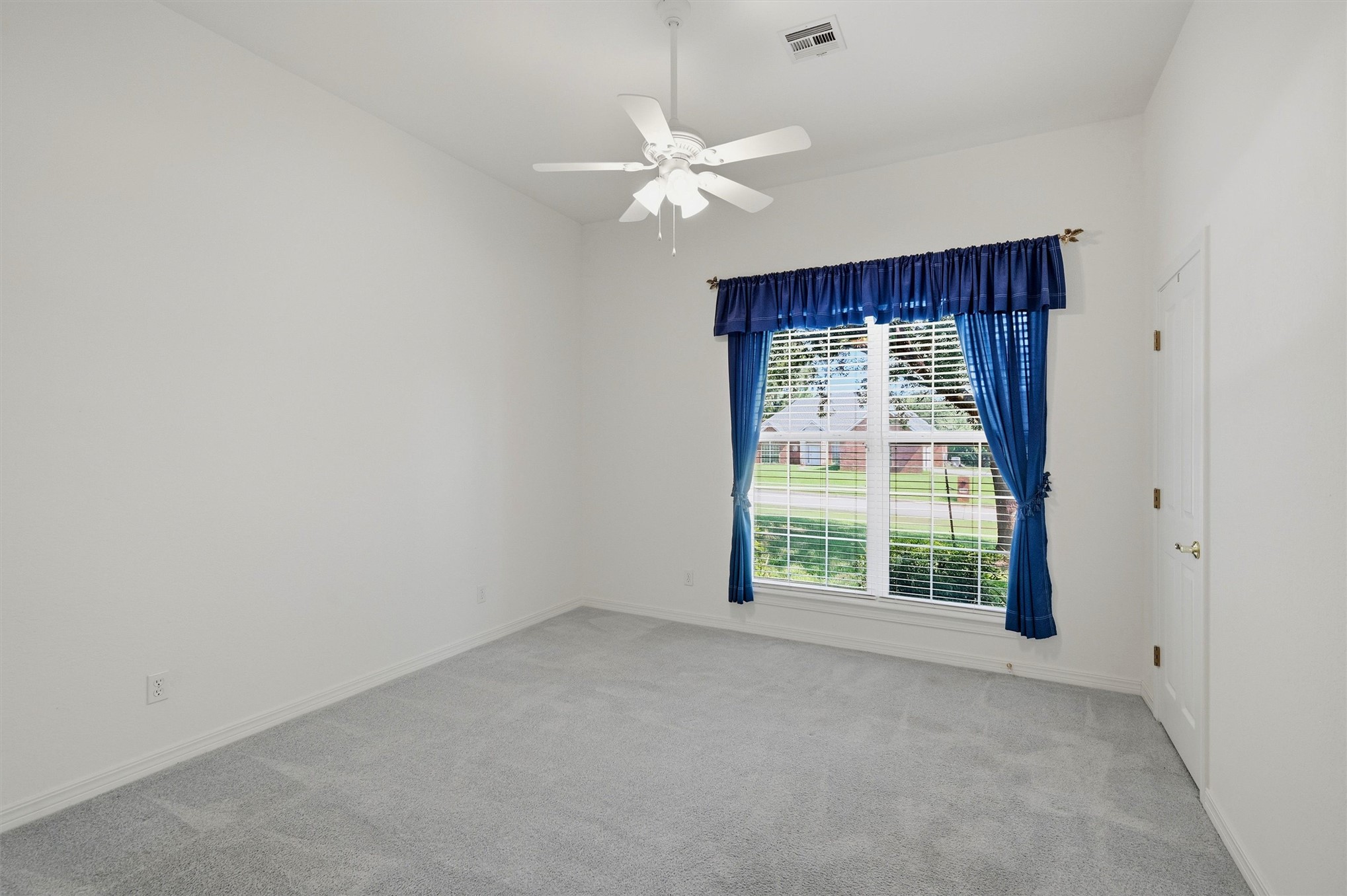 3201 Greenbriar Property Photo 27