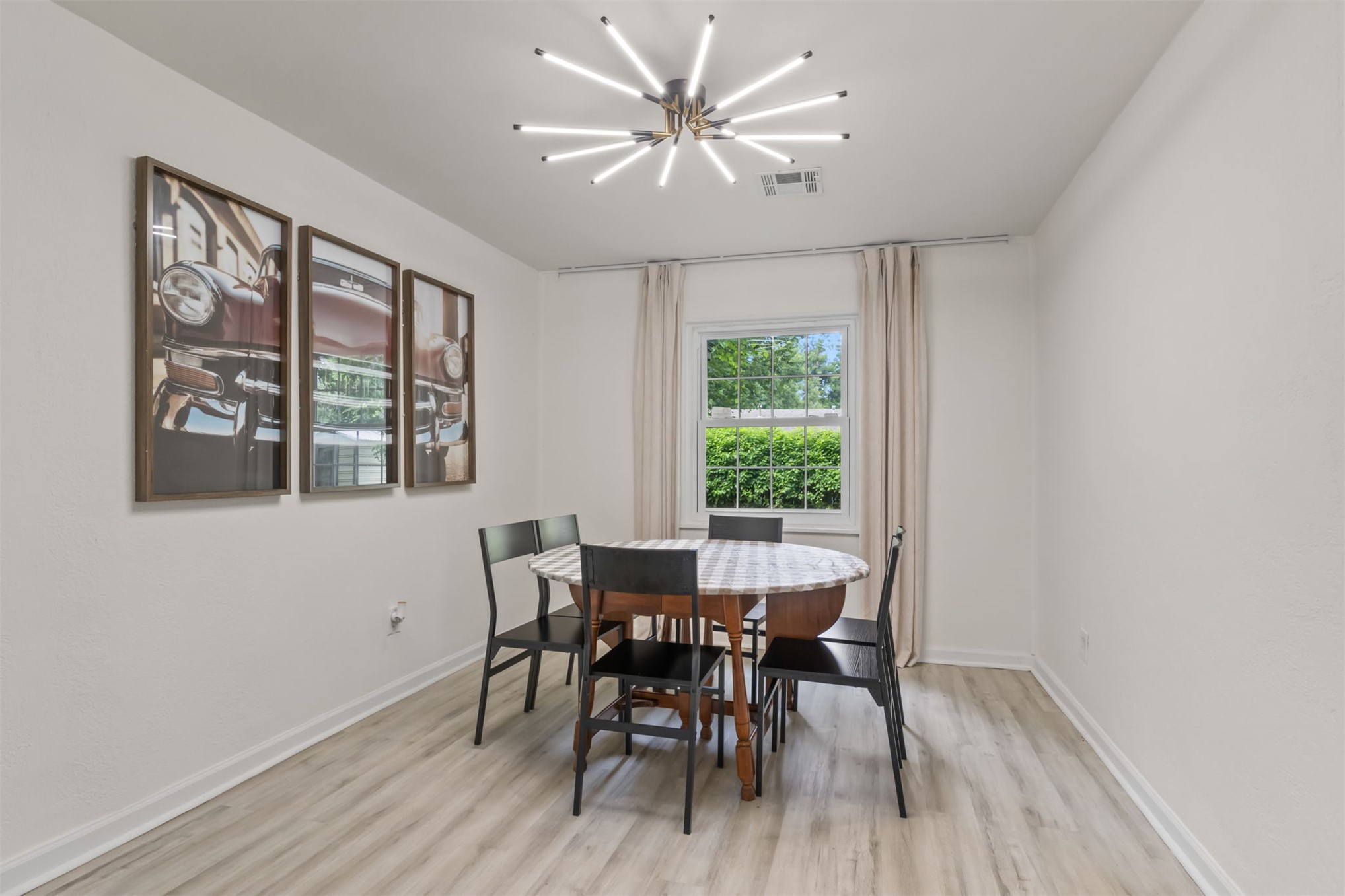 4828 S Madison Avenue Property Photo 10